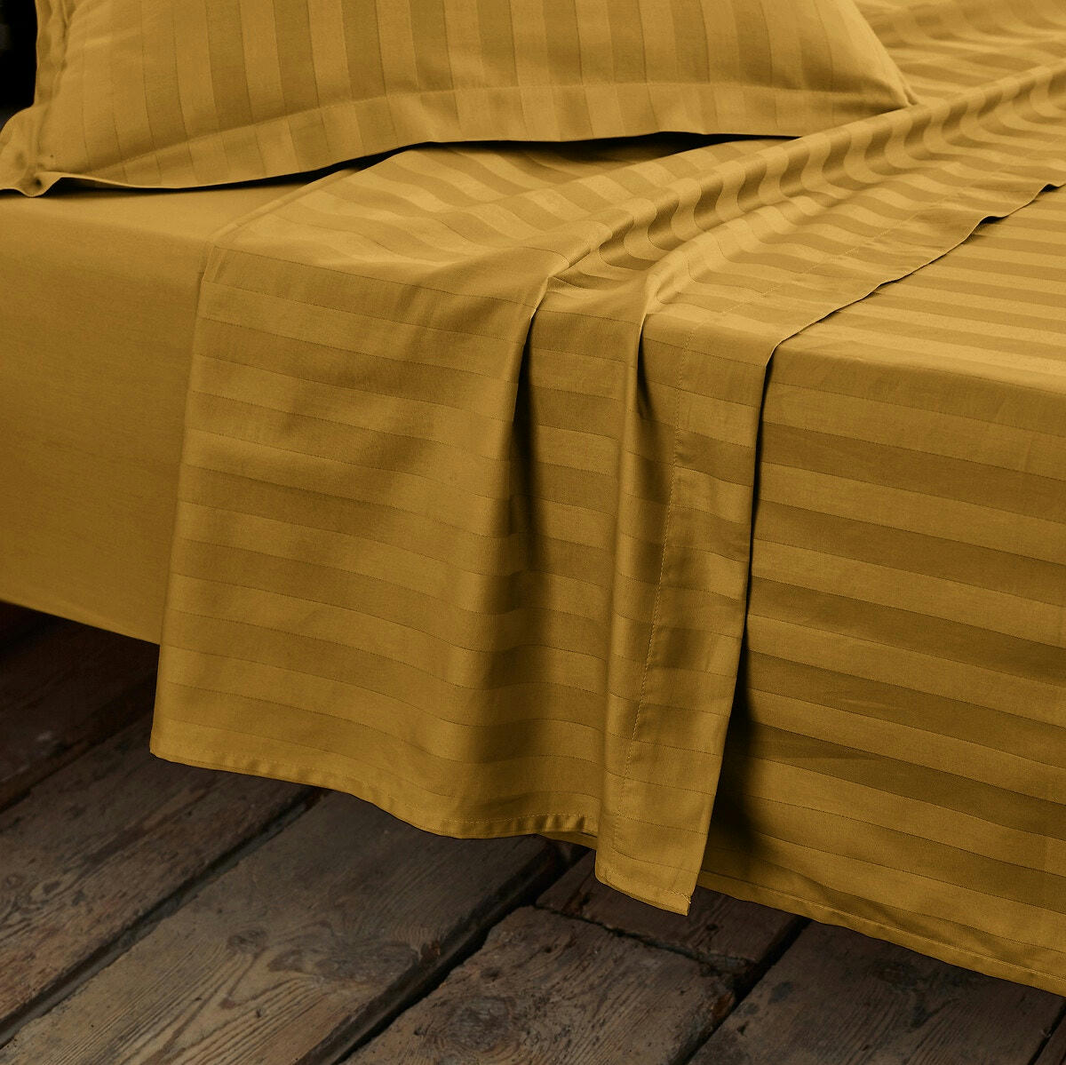 Drap satin de coton rayé