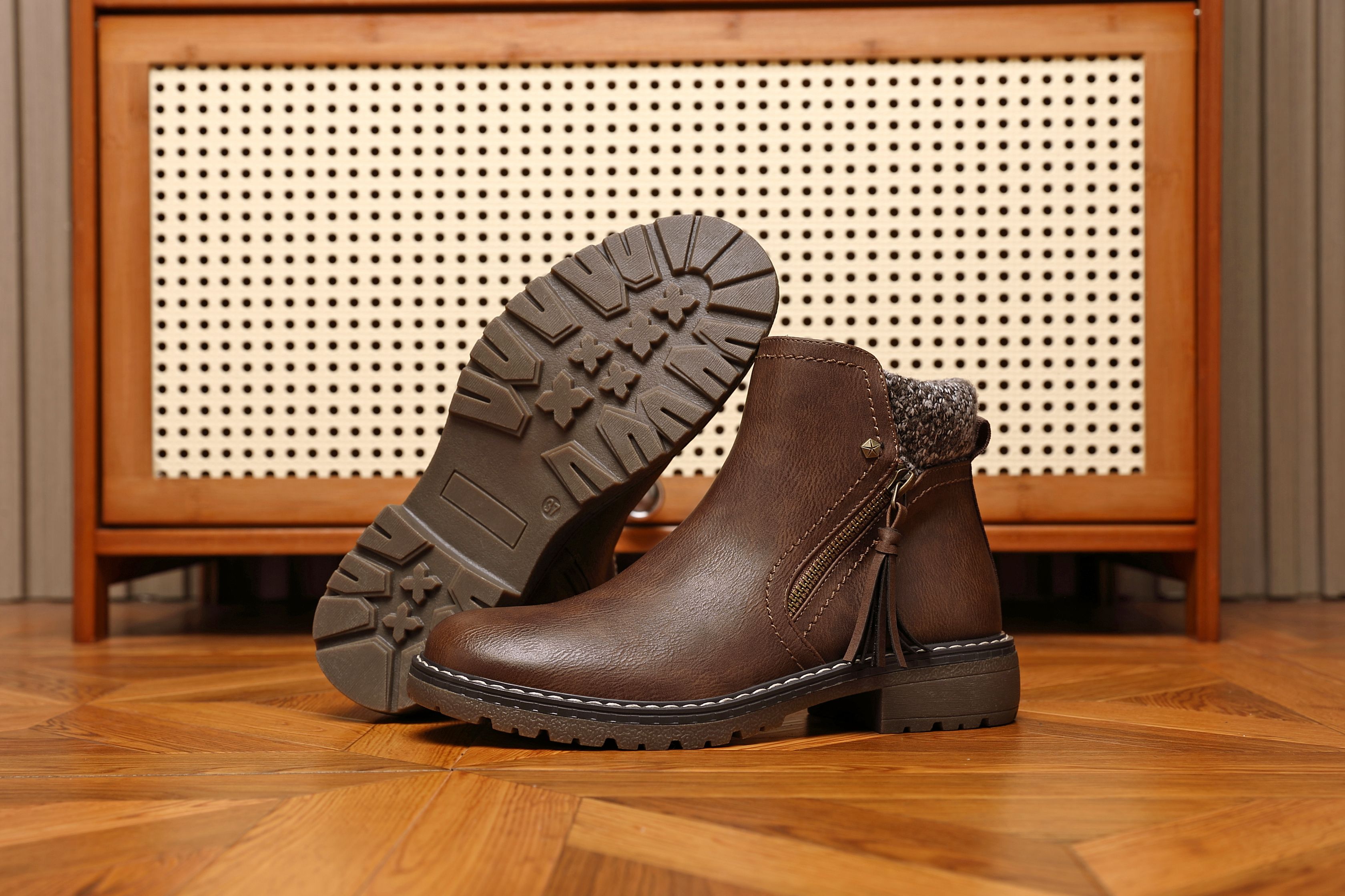 IVACHY Ankle Boots–Warm Fur Lined Winter Boots With Side Zip Closure
