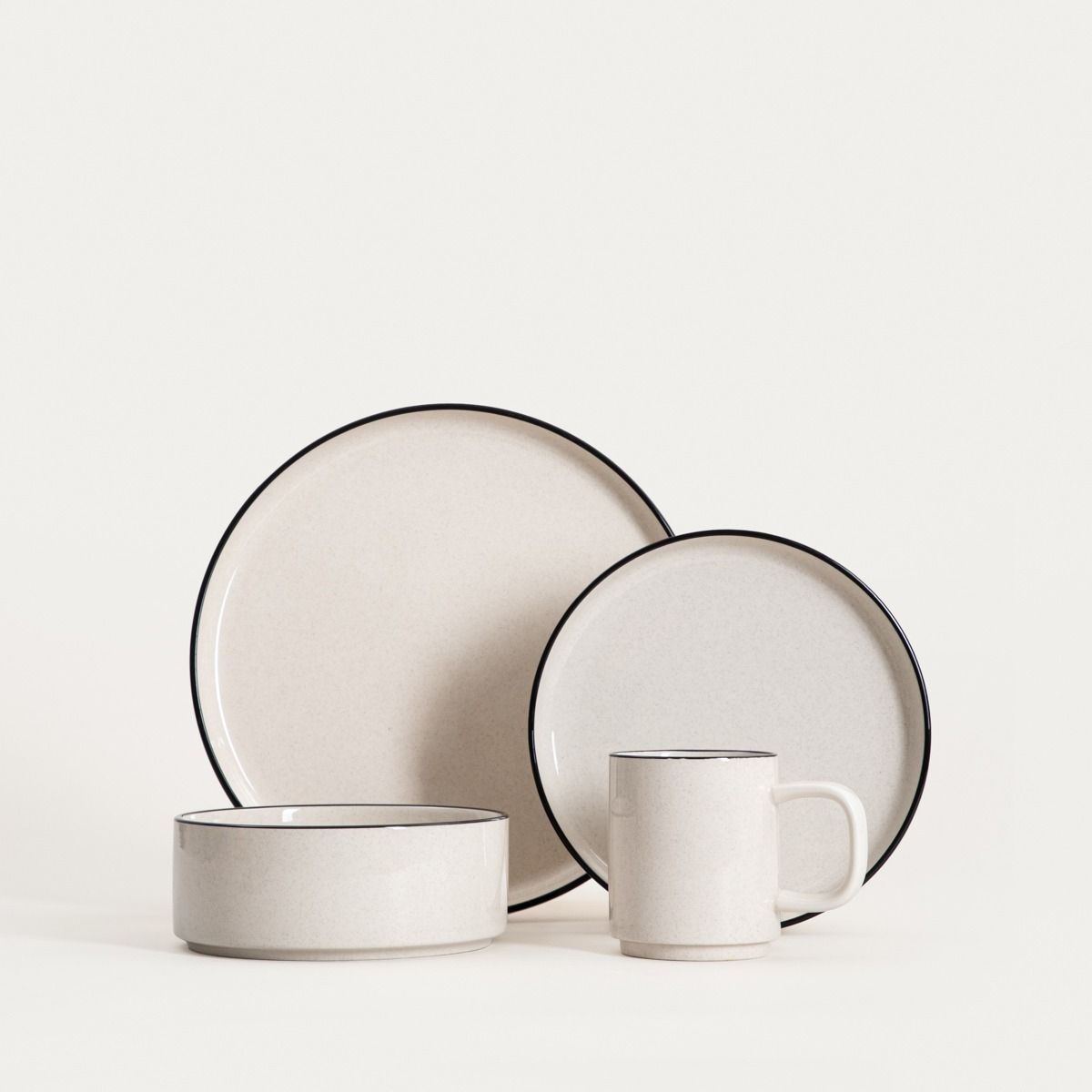 Talerz AZRA obiadowy z czarnym rantem 27,5 cm