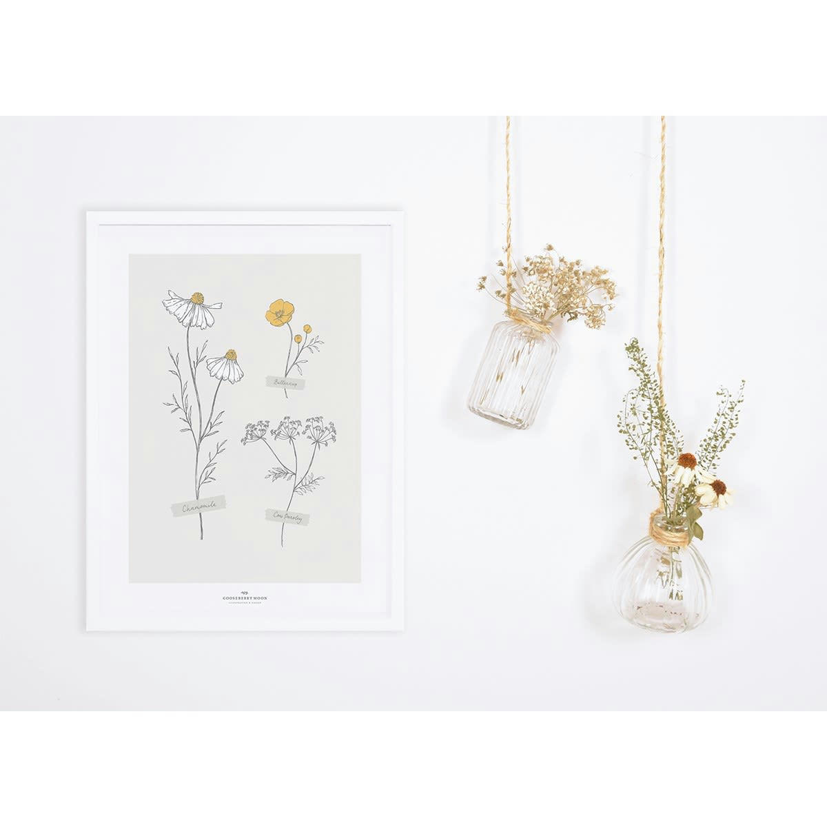 CHAMOMILLE - Affiche décorative gravure fleurs en papier beige 30 x40 cm