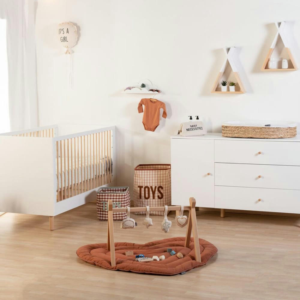 - Panier à langer en jonc tressé avec matelas (70 x 50 cm)