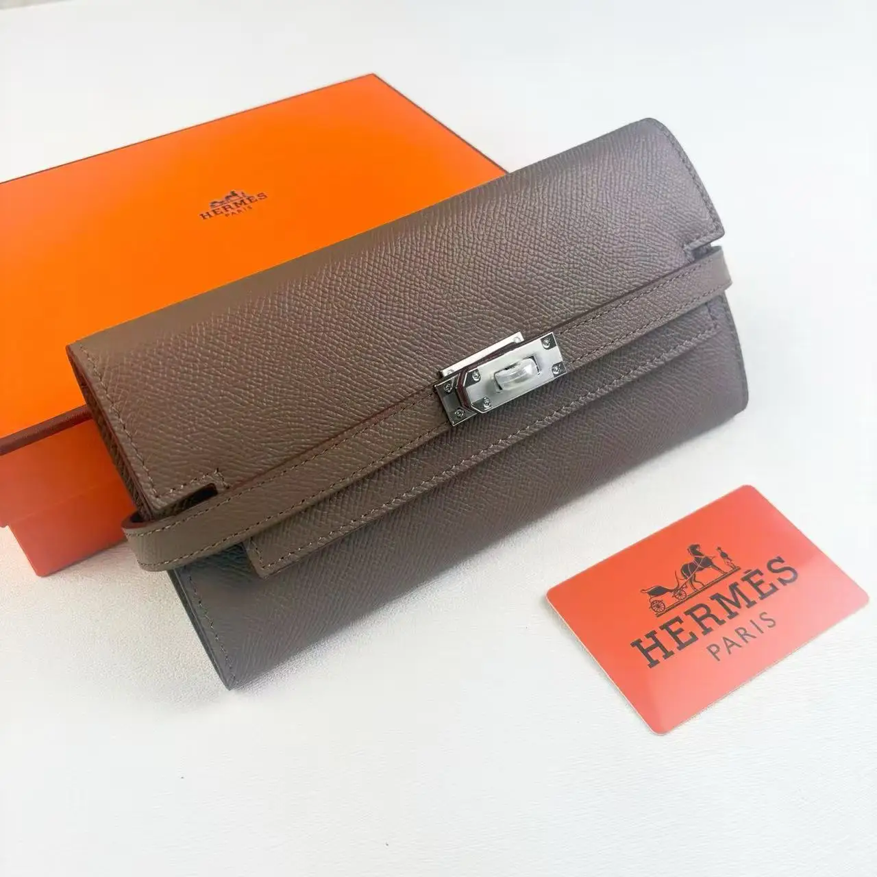 Hermes Kelly Classique To Go wallet