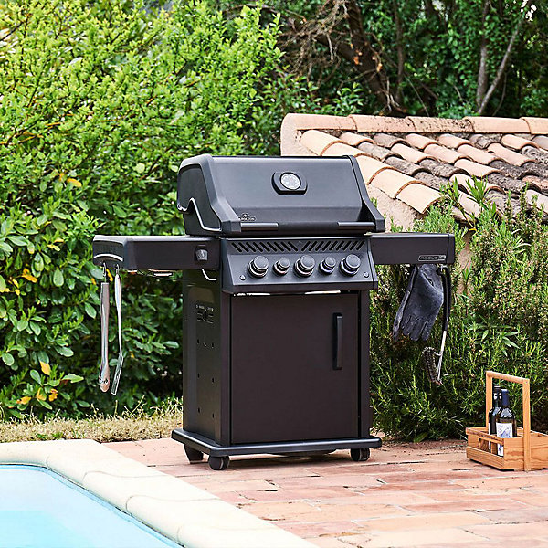 Barbecue à gaz Rogue PRO-S 425   Sizzle Zone   Brûleur arrière - Phantom