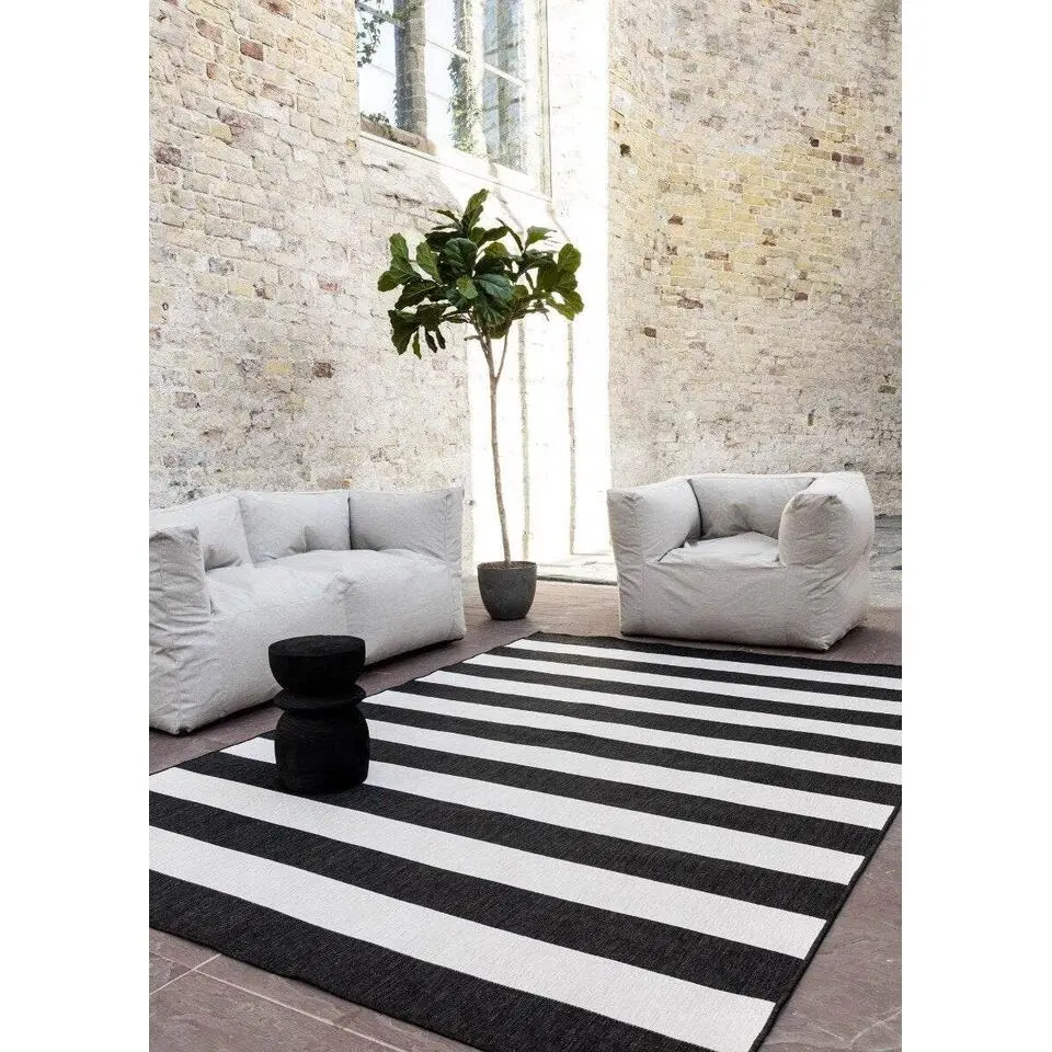 Interieur05 Buitenkleed Stripes zwart/wit dubbelzijdig - 230 x 160 cm