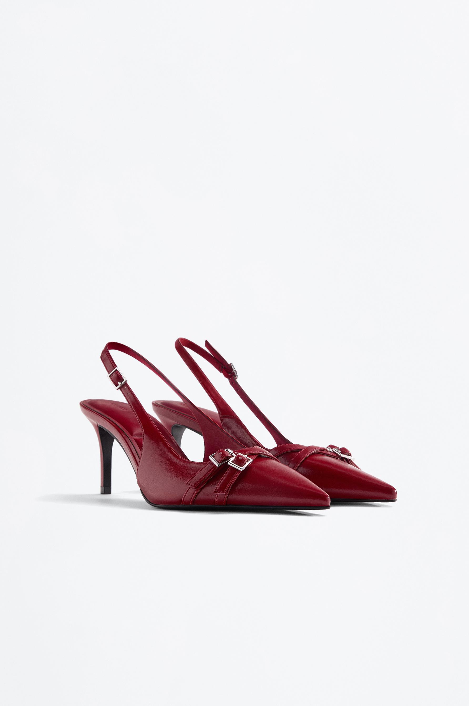 Zapato tacón destalonado