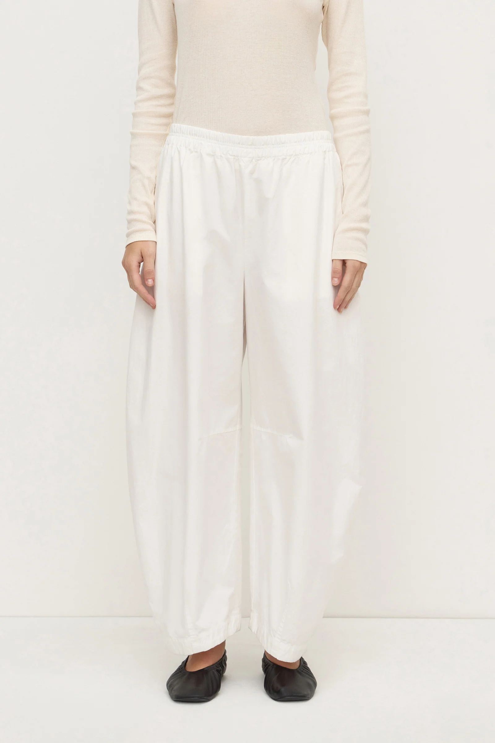 Lola Barrel Pant