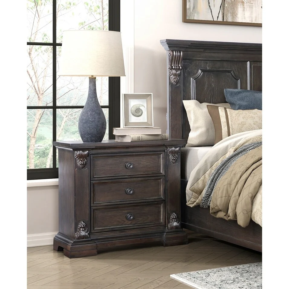 Elegant Design 3-Drawers Nightstand Traditional Vintage Bedroom Furniture 1pc