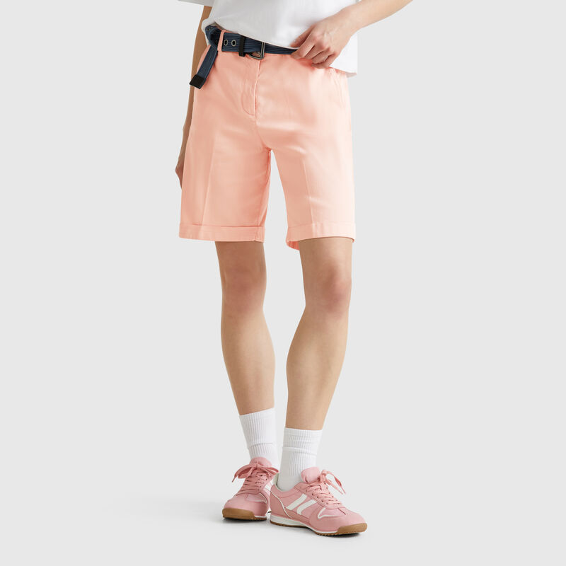 Bermudas with cuff in stretch cotton