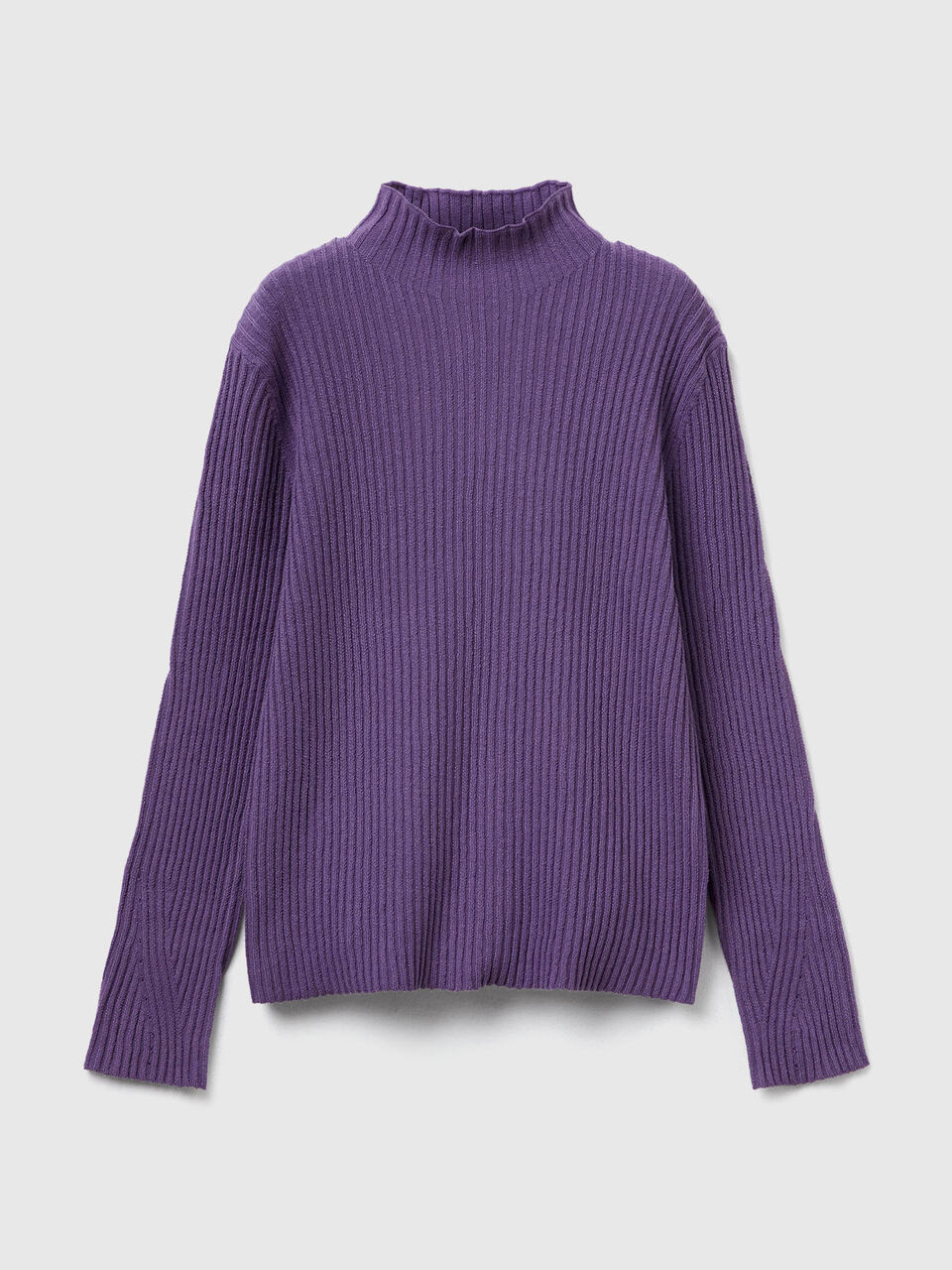 Sweater with ribbed high collar