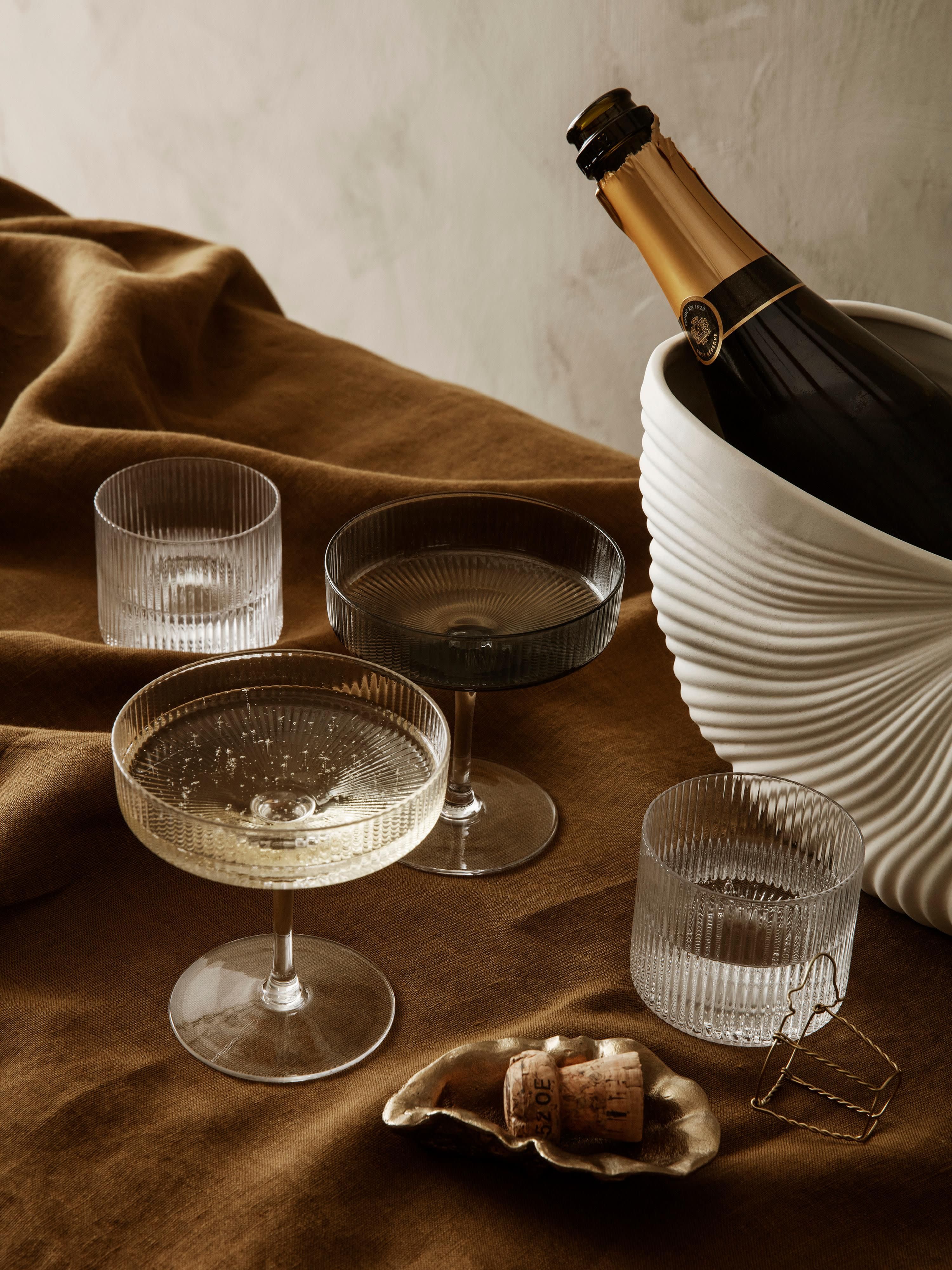 Mundgeblasene Champagnerschalen Ripple mit Rillenrelief, 2er-Set