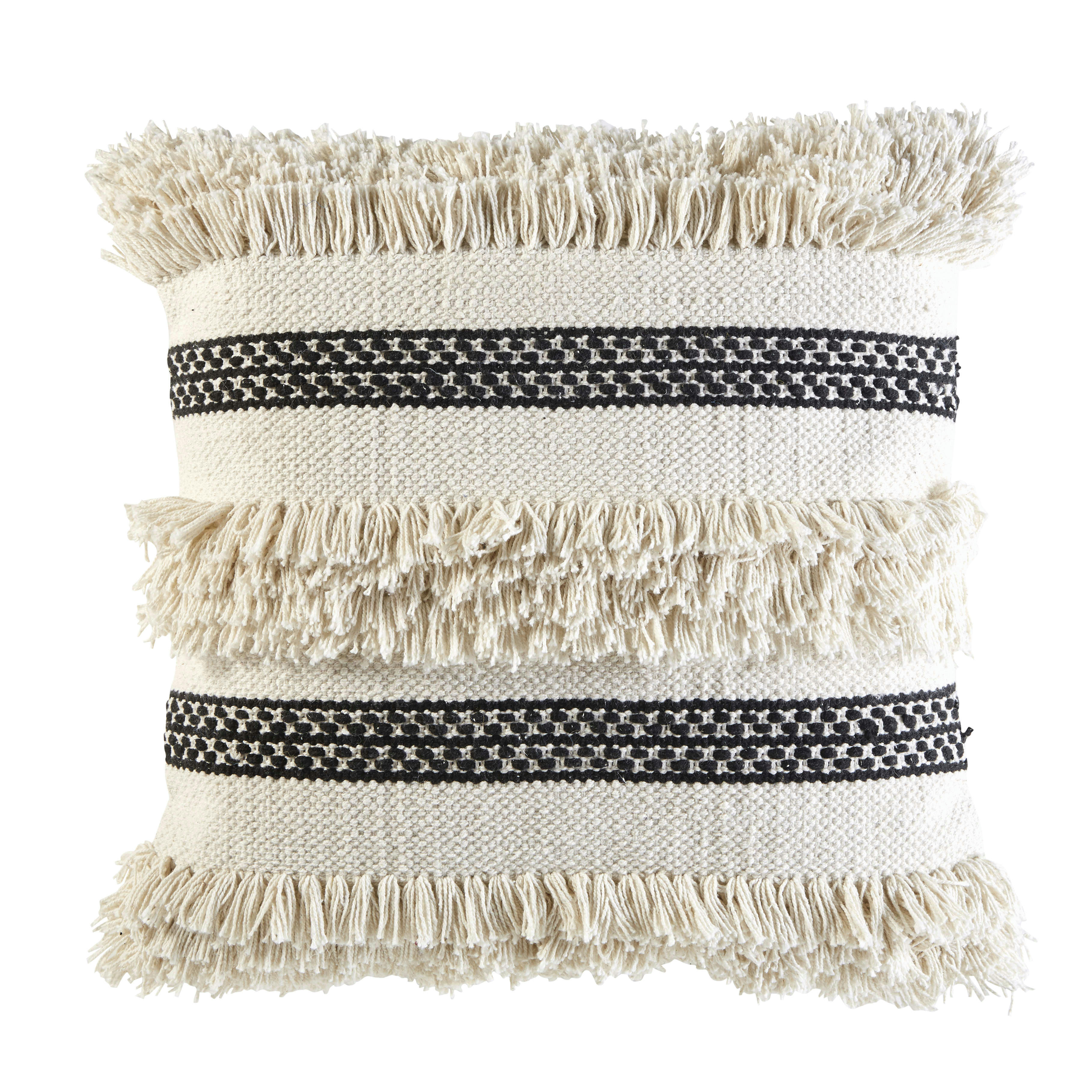 - Coussin en coton écru et noir à franges 45x45