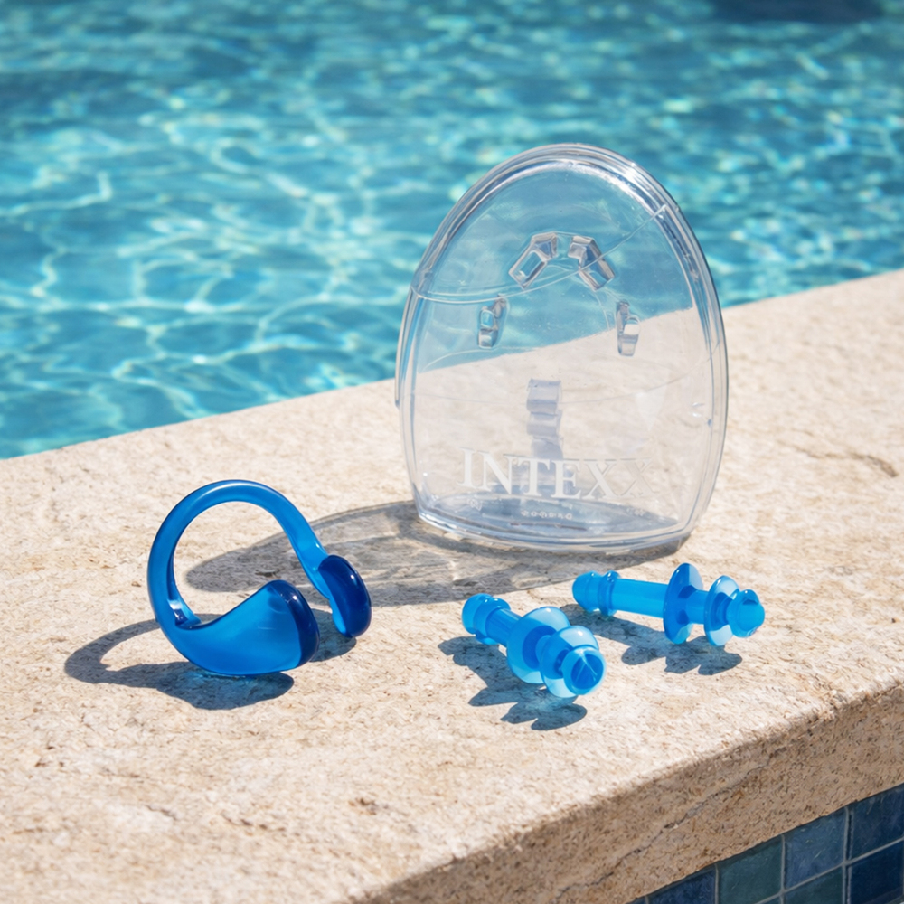 Pince nez et bouche oreilles