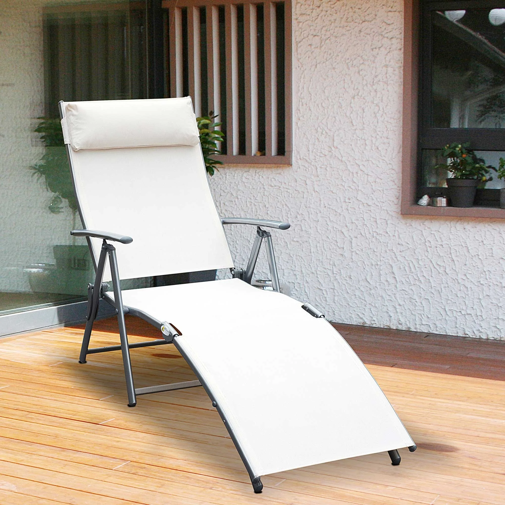 Outsunny Steel Fabric Outdoor Folding Chaise Lounge Chair Recliner with Portable Design & Adjustable Backrest - White