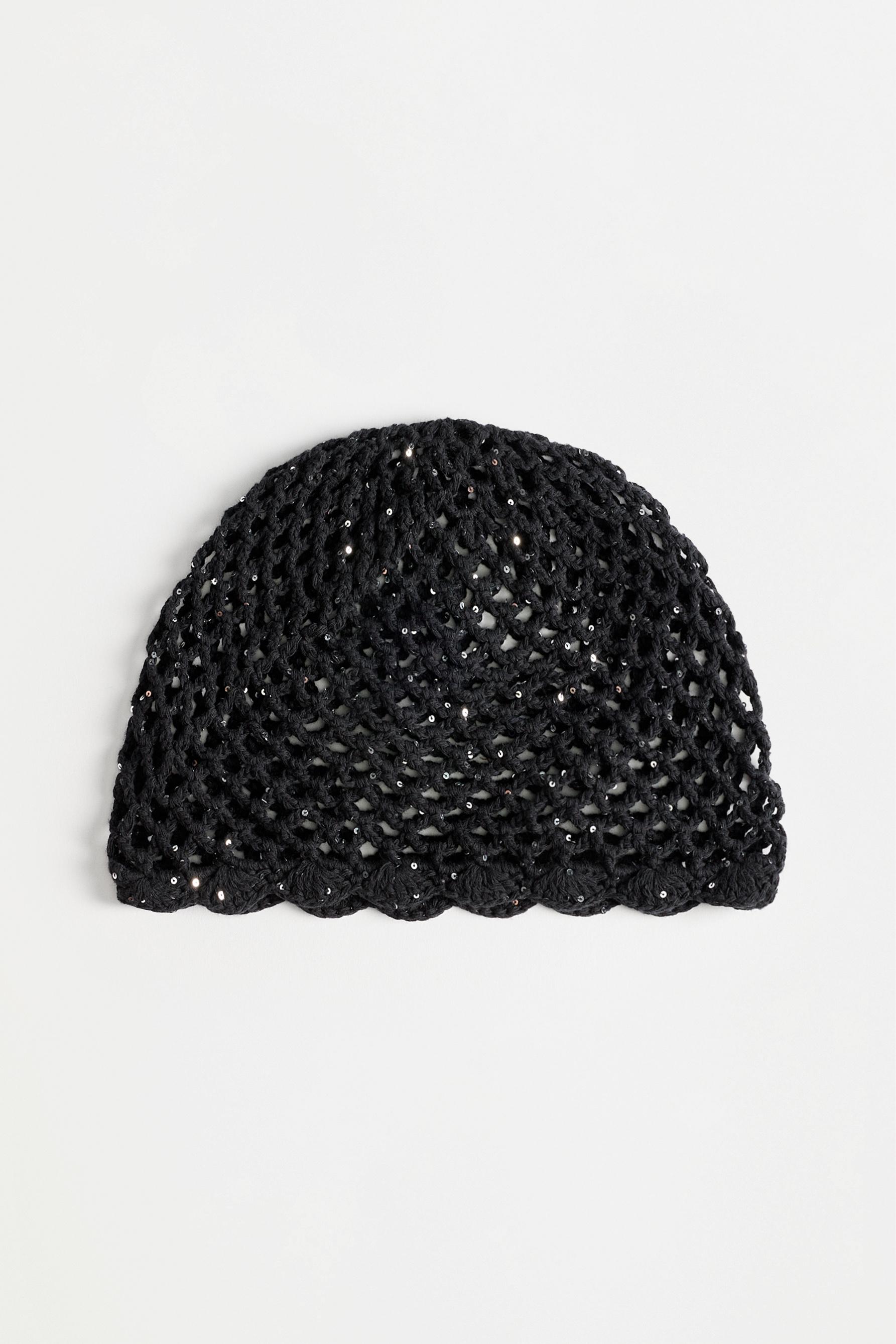 Casquete calado lentejuelas