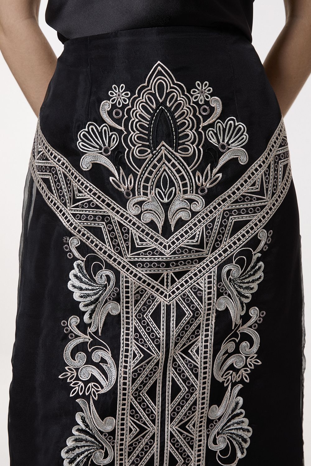 KarenMillen Embroidered Organdie Woven Midi Skirt