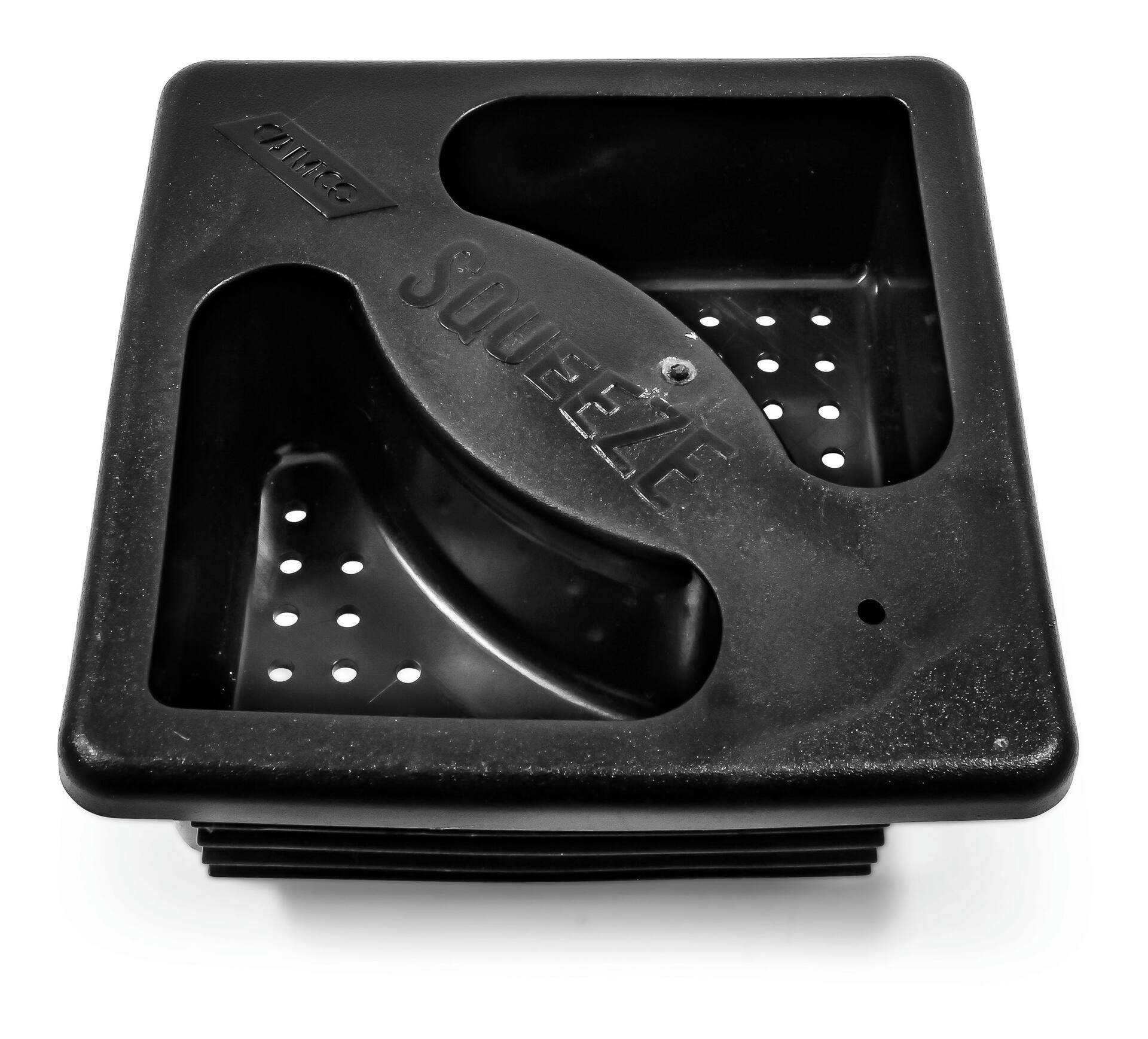 CAMCO 40311 Magnetic Bumper Cap with Lug Fitter