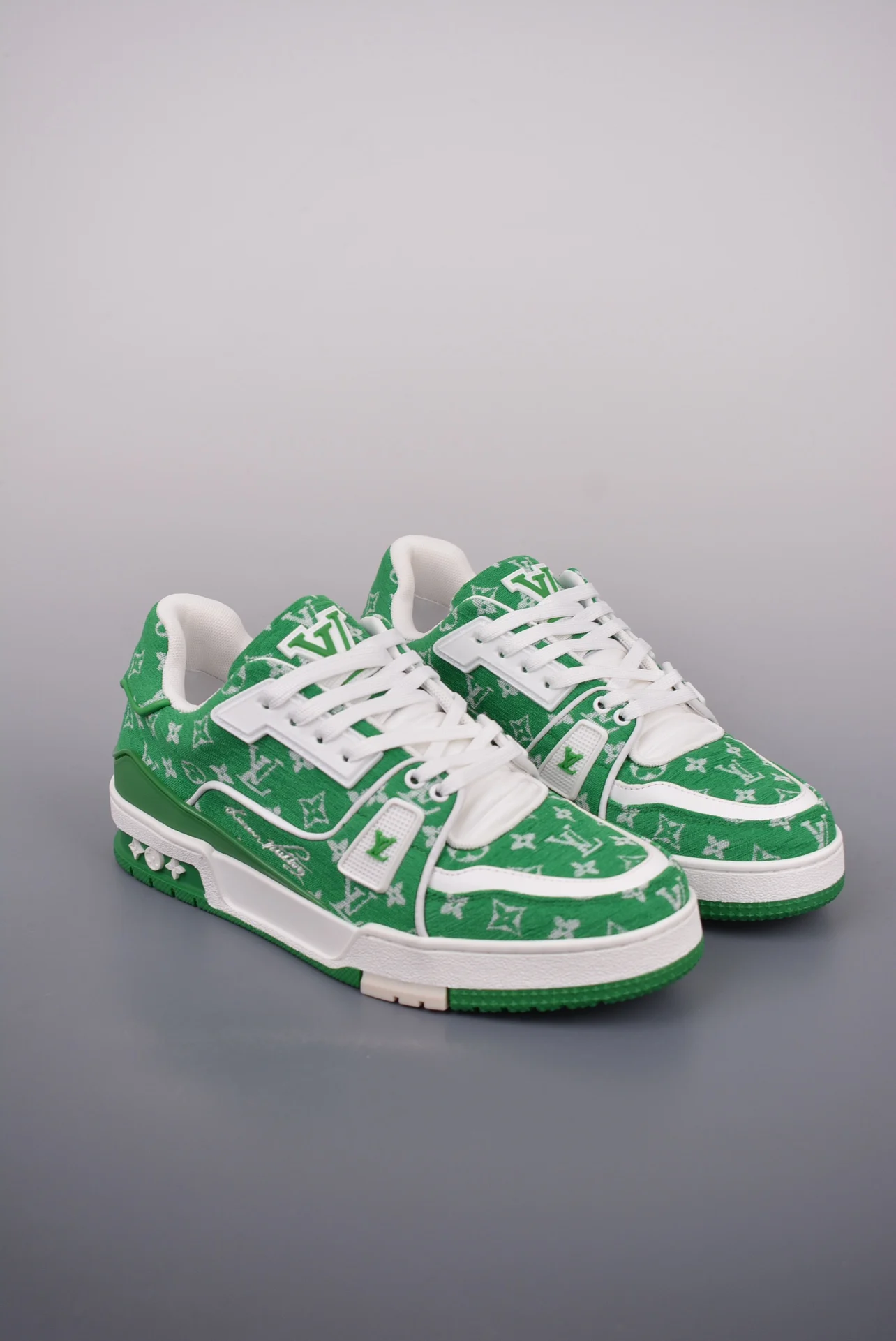 Louis Vuitton Sneakers pattern green