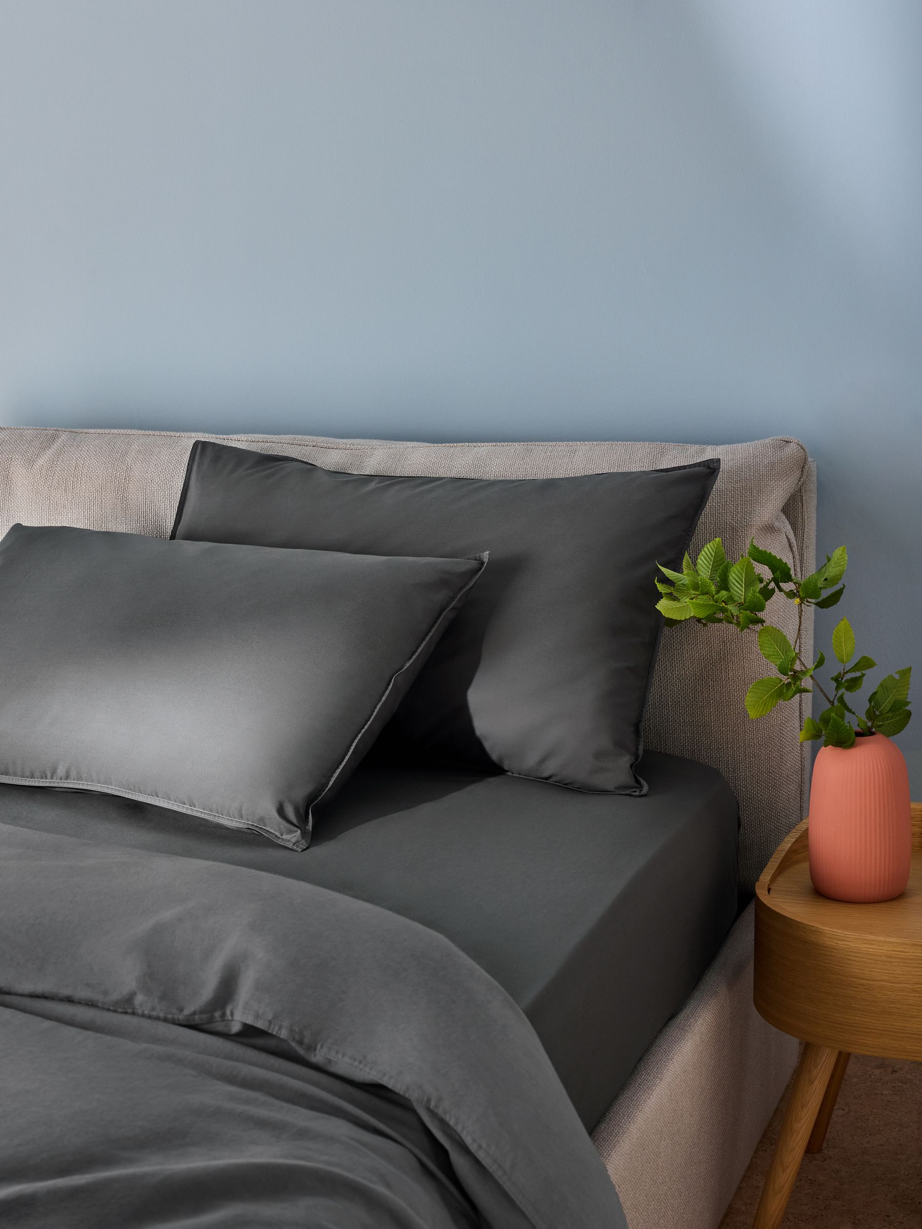 Cosy Washed Cotton Pillowcase Set of 2 in Charcoal Grey