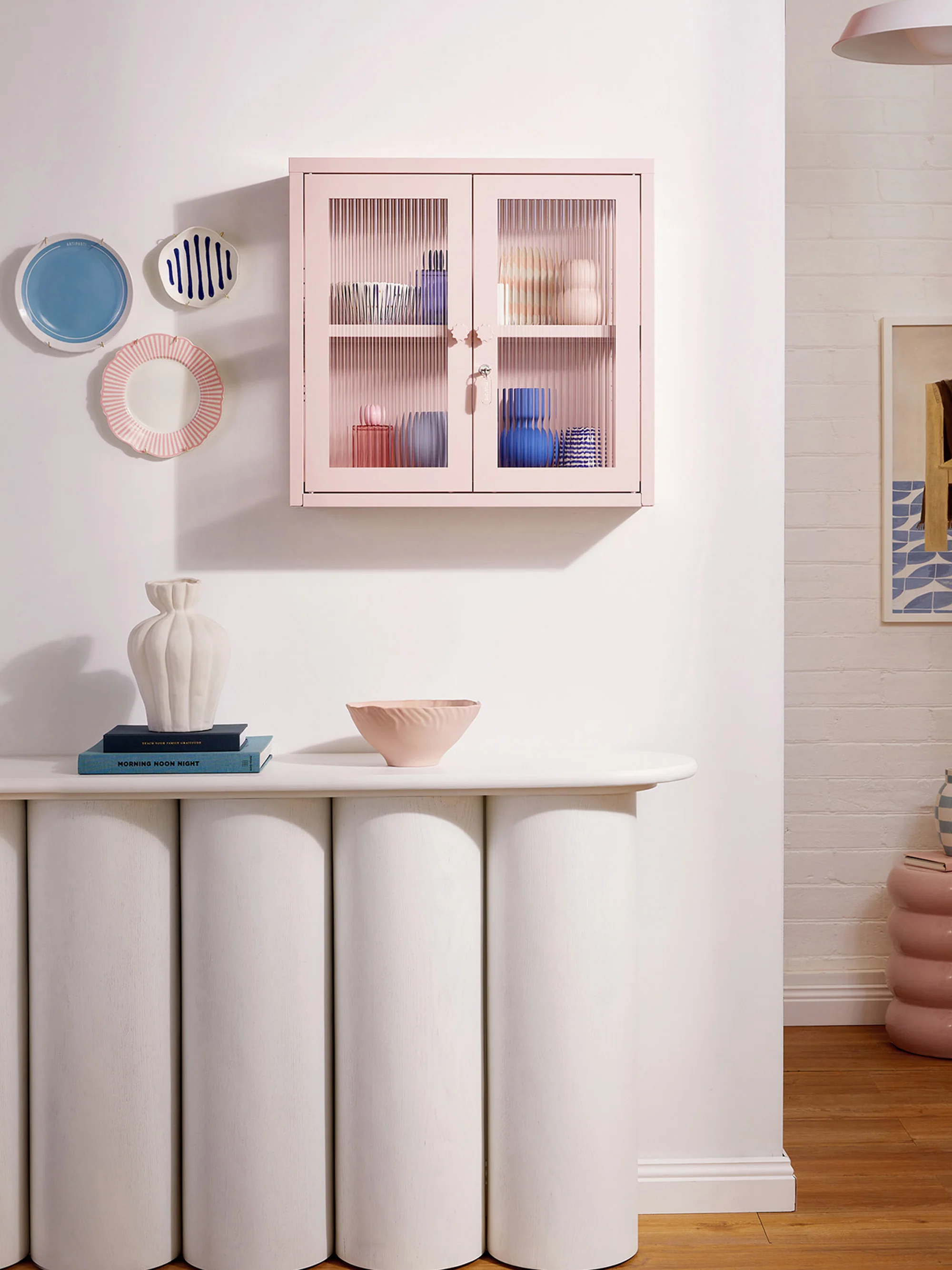 Wand-Vitrine The Kit