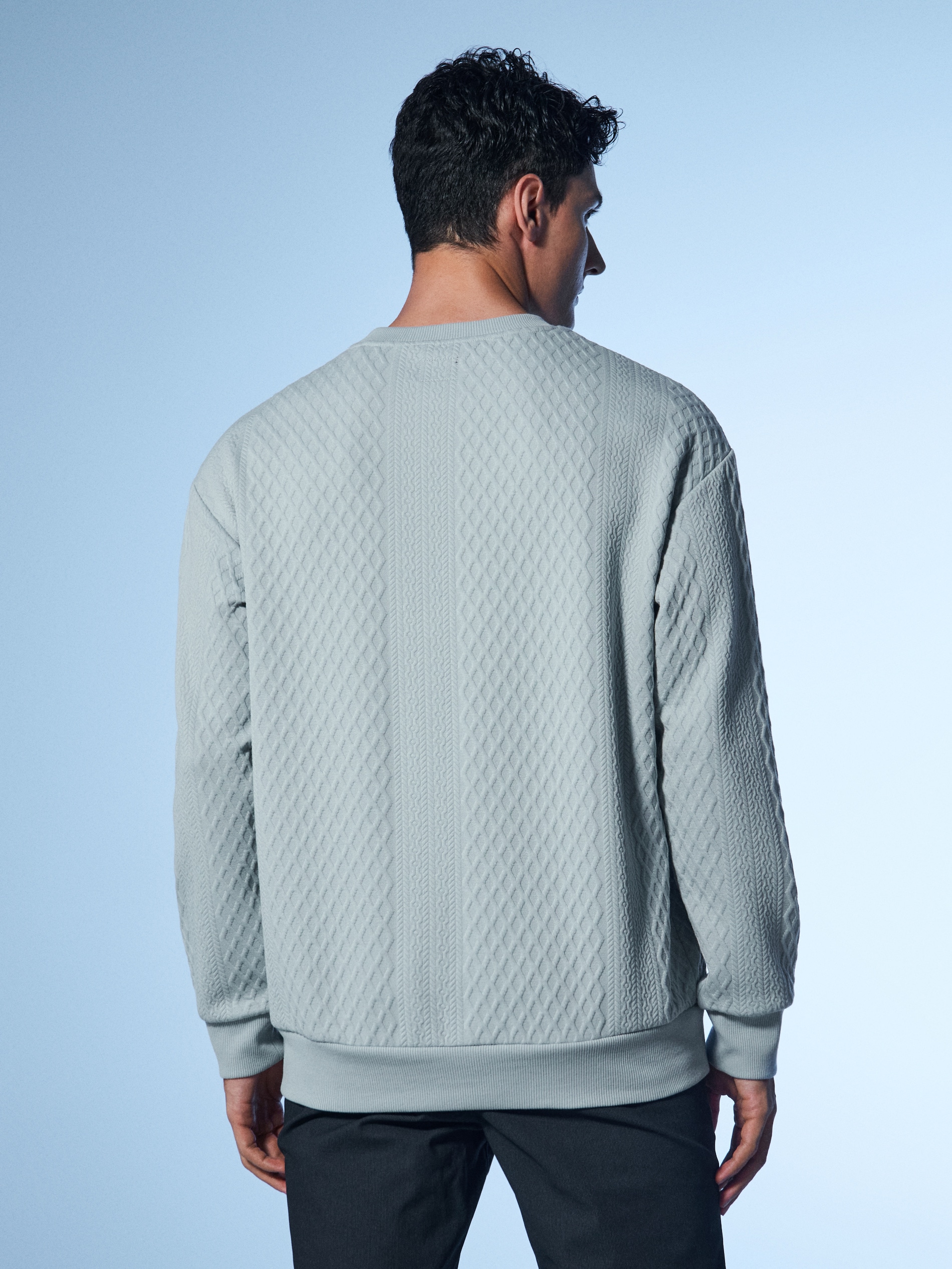 Strukturalna bluza crewneck z haftem