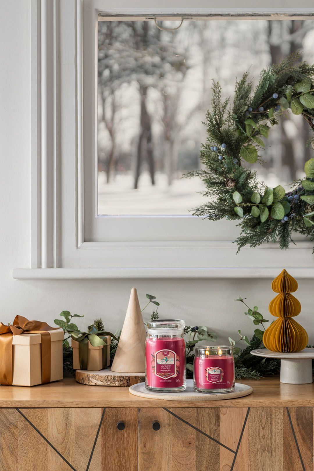 Yankee Candle Signature Medium Jar Santa On Skis