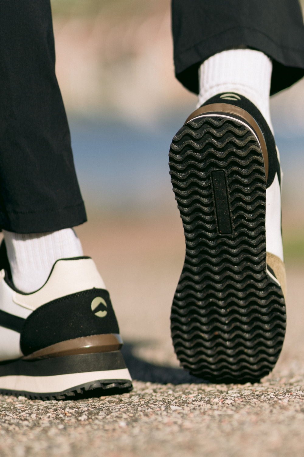 Moen sneaker
