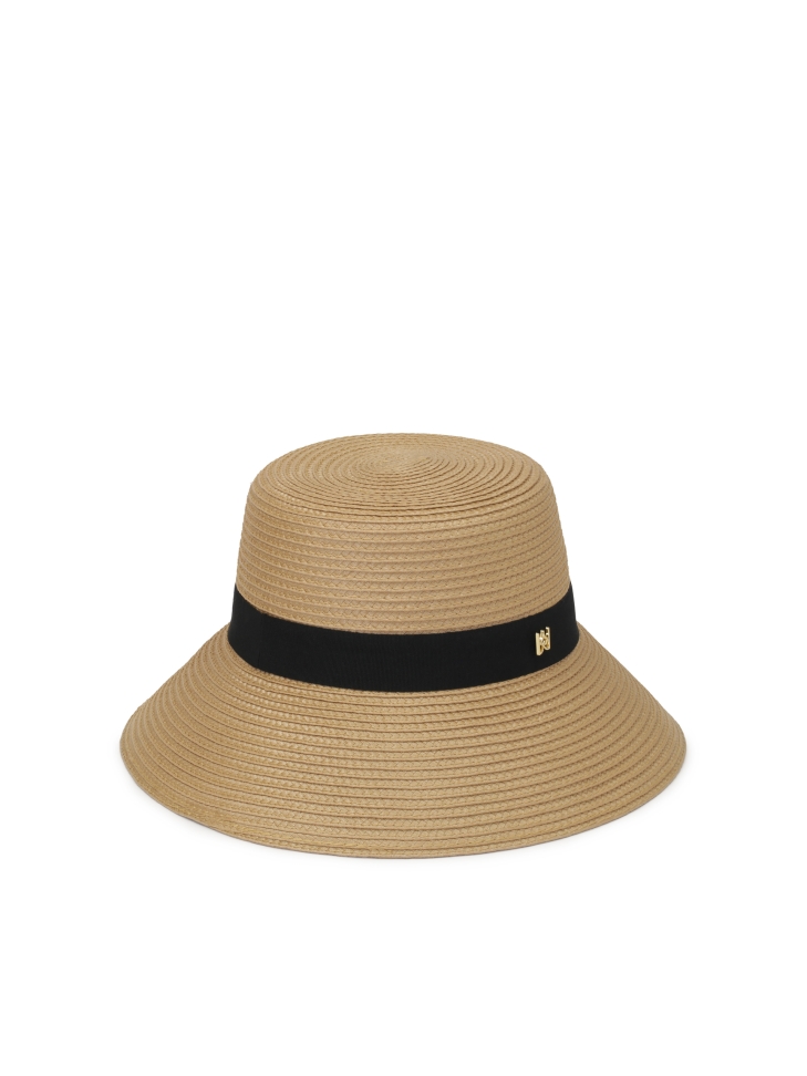 Beige summer hat with ribbon