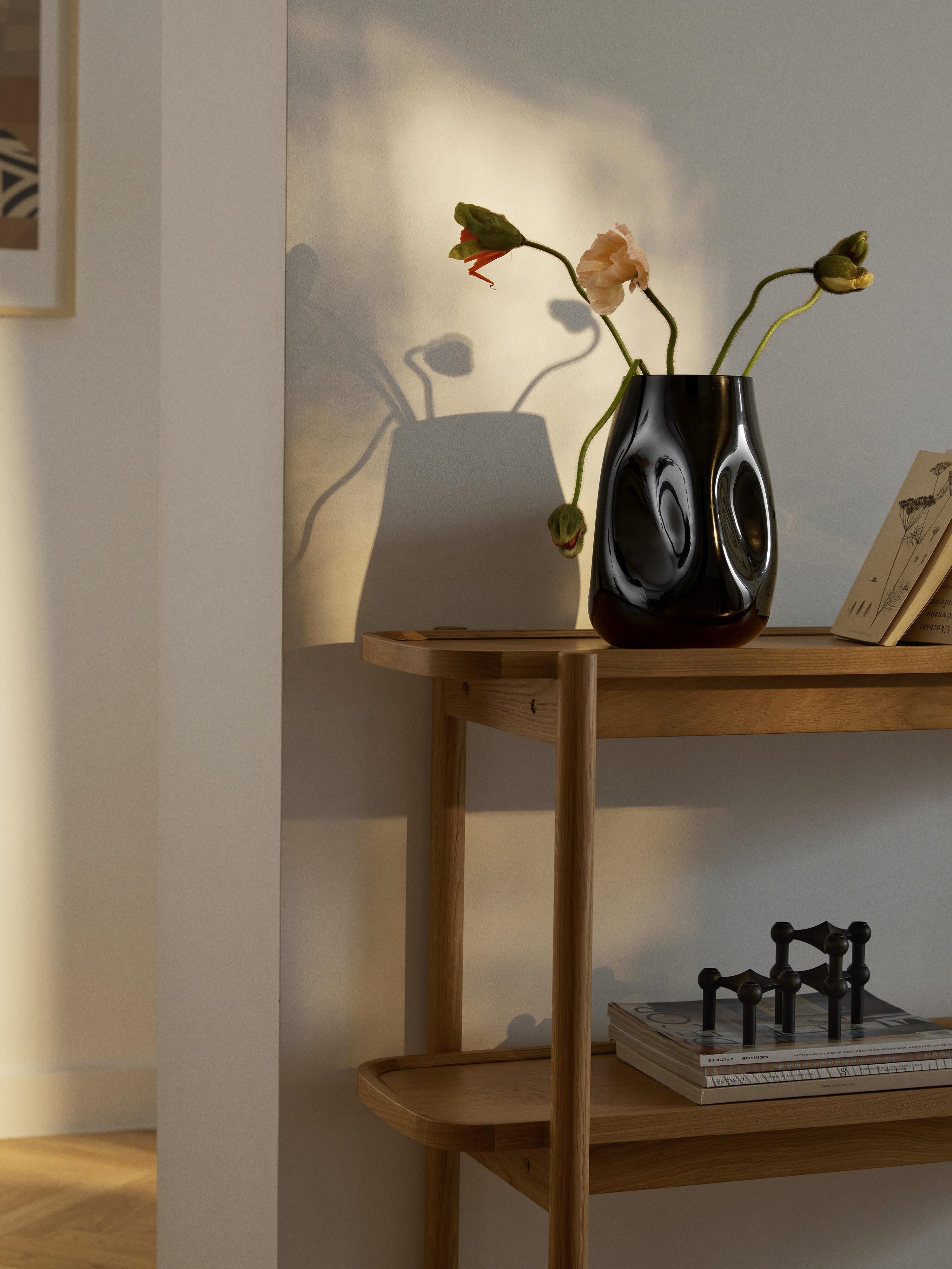 Mundgeblasene Glas-Vase Obsidian, H 26 cm