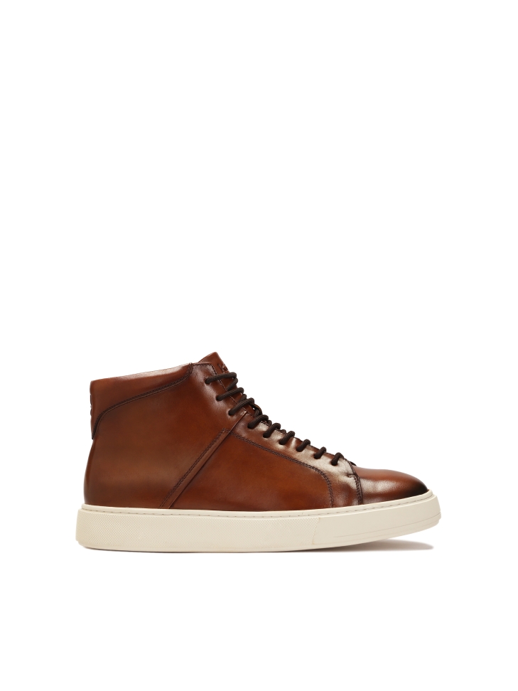 Brown high-top sneakers with binding