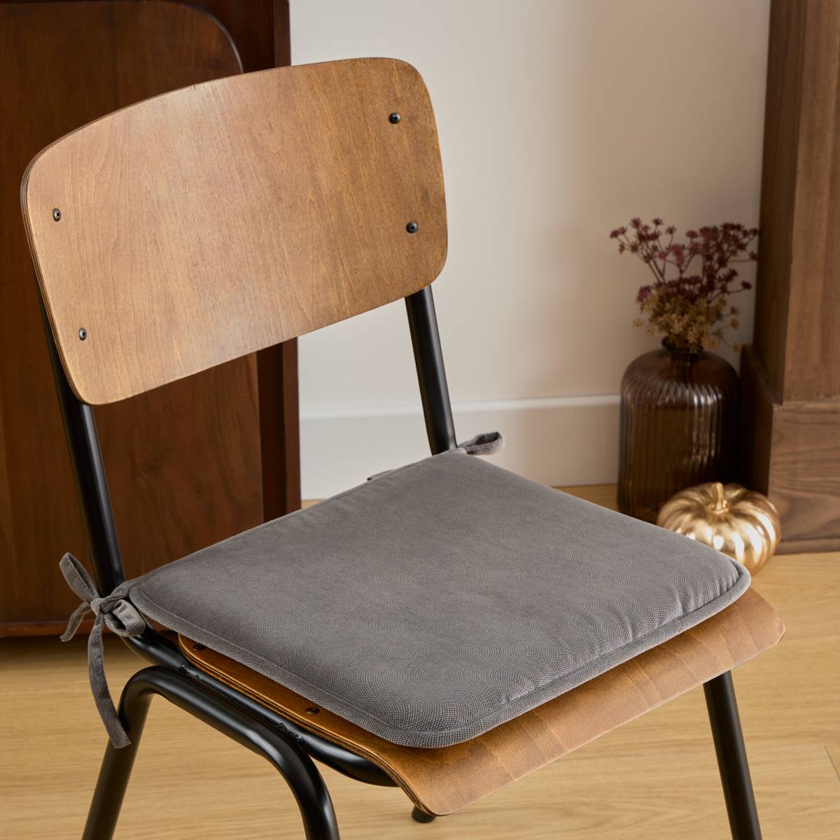 Chair cushion "Lilou" dark grey, 38x38 cm