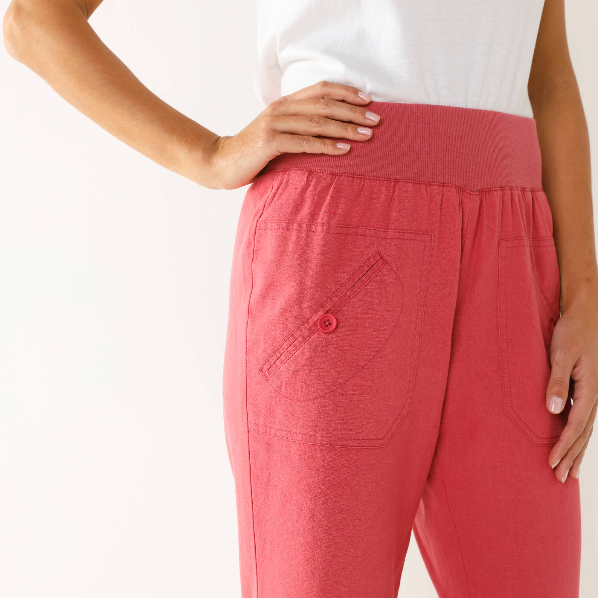 Pantalon droit 7/8ème, taille élastiquée, lin coton