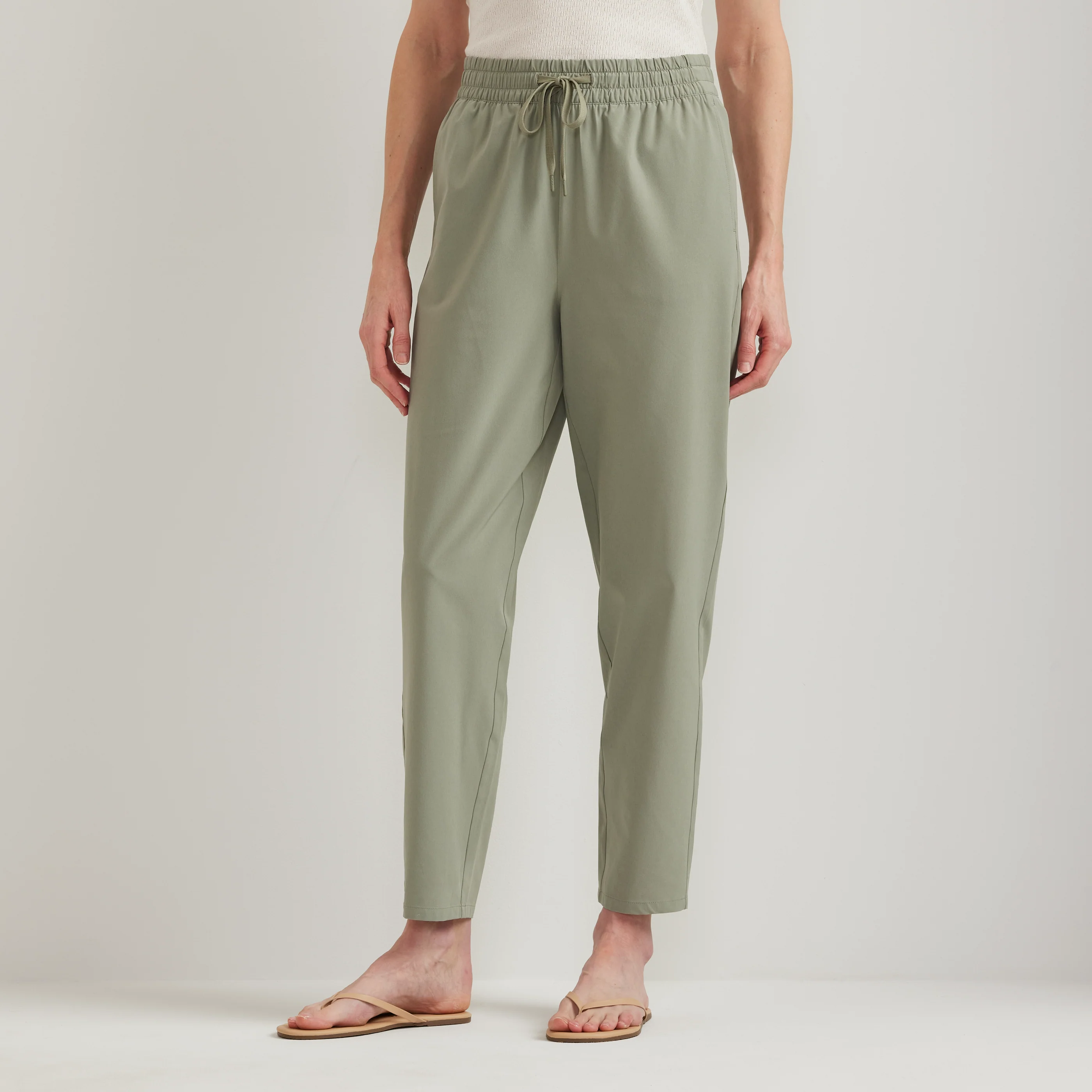 Women's Departure Stretch Tie-Front Ankle Pants