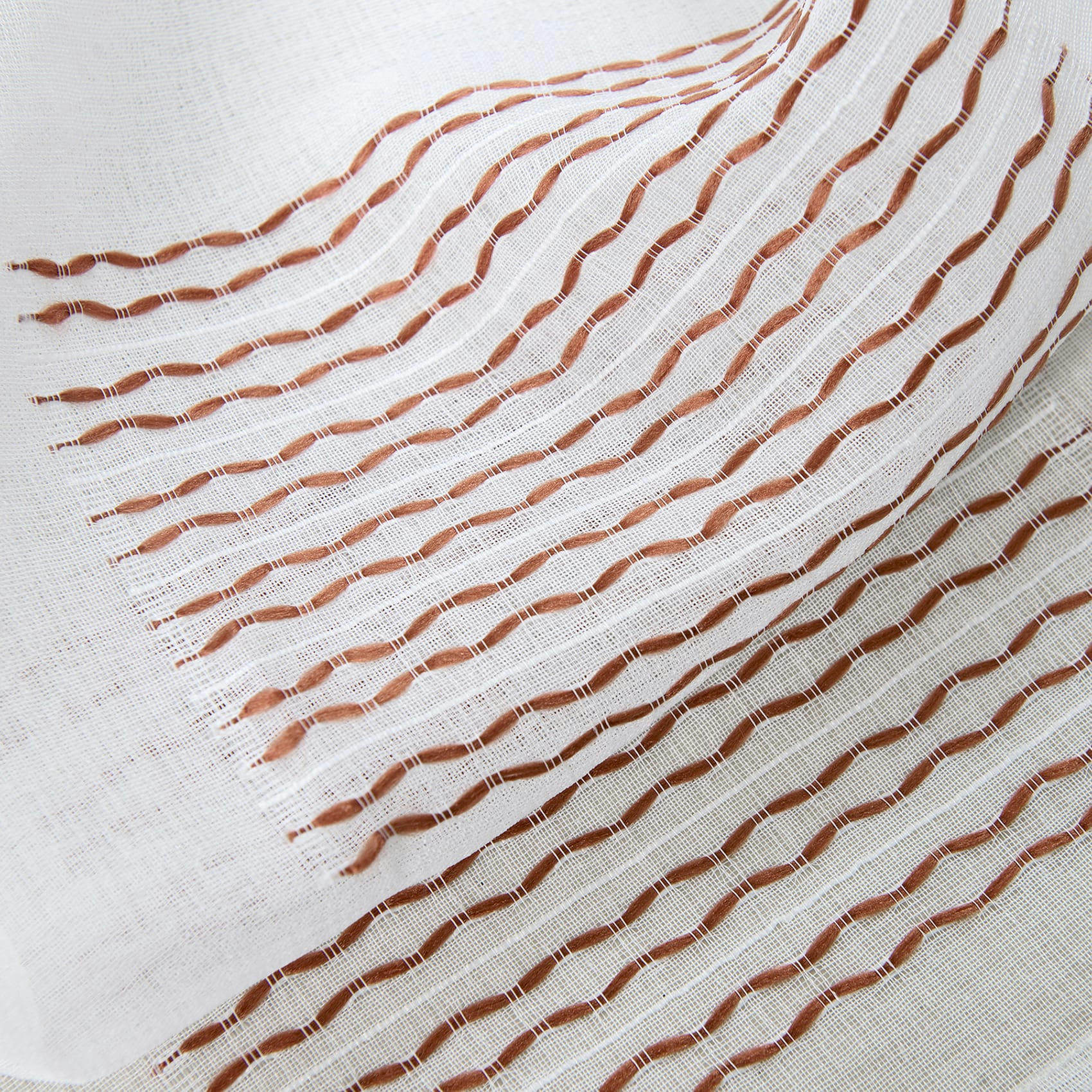 - Paire de voilages à rayures brodés polyester brique 140x240 cm