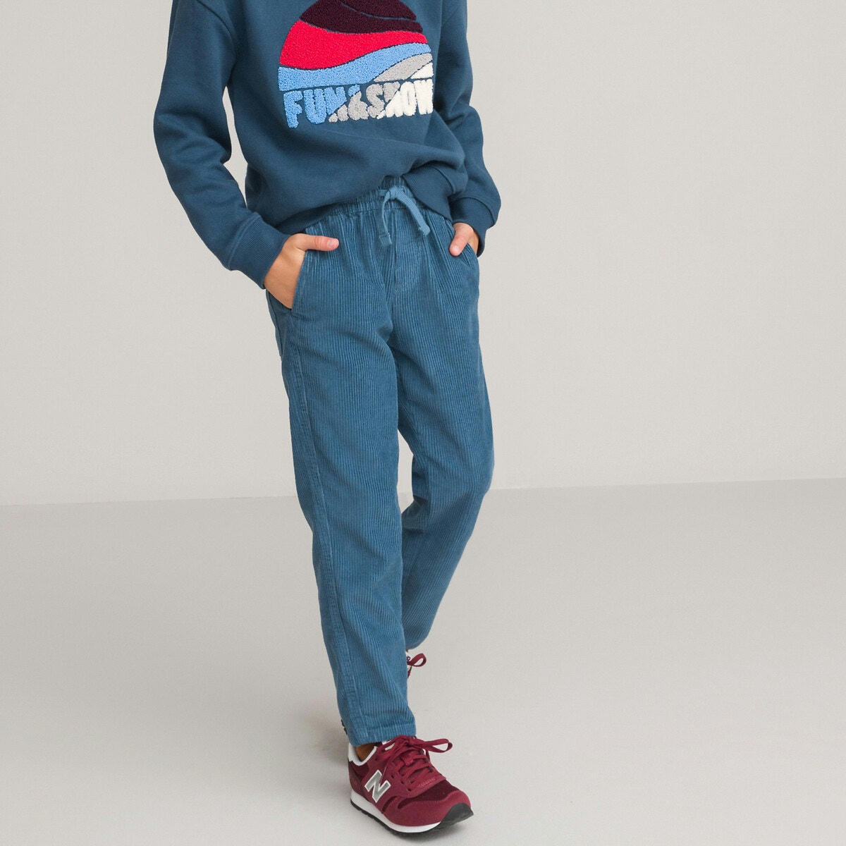 Pantalon droit en velours côtelé