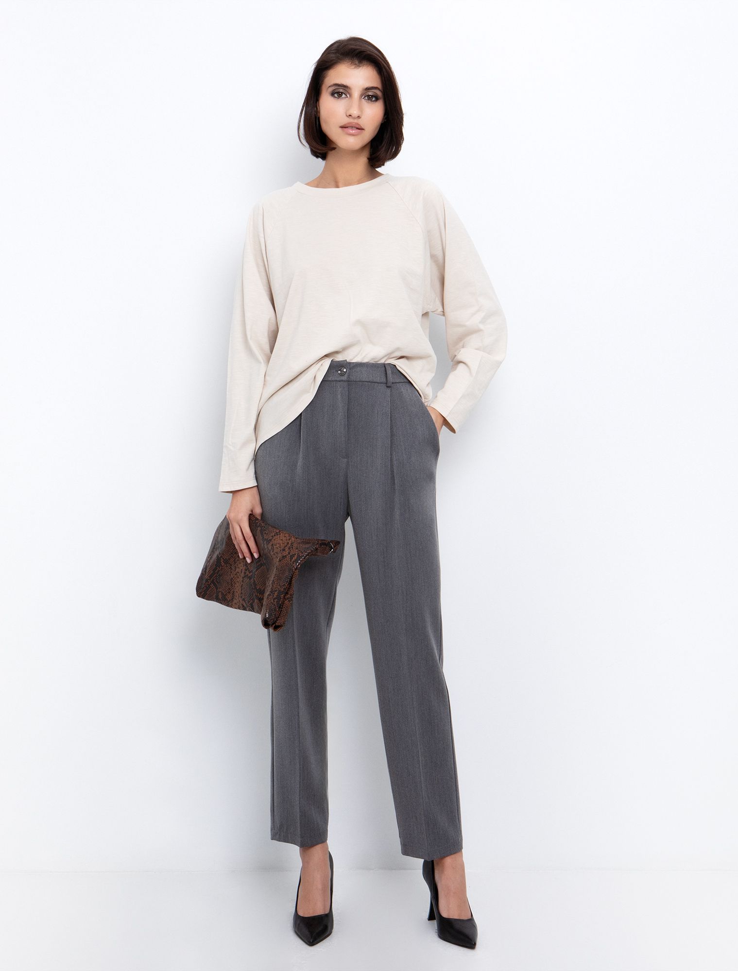 Βαμβακερή μπλούζα σε ριχτή γραμμή