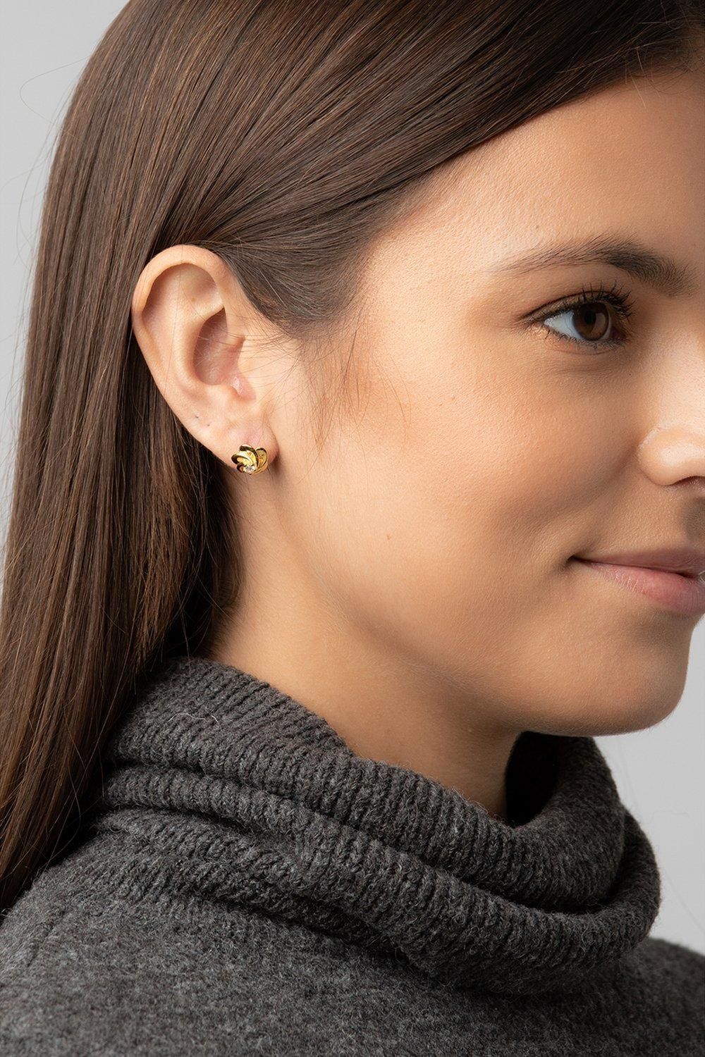 Pure Luxuries London Gift Packaged 'Vittoria' 18ct Yellow Gold Plated 925 Silver & Cubic Zirconia Swirl Earrings