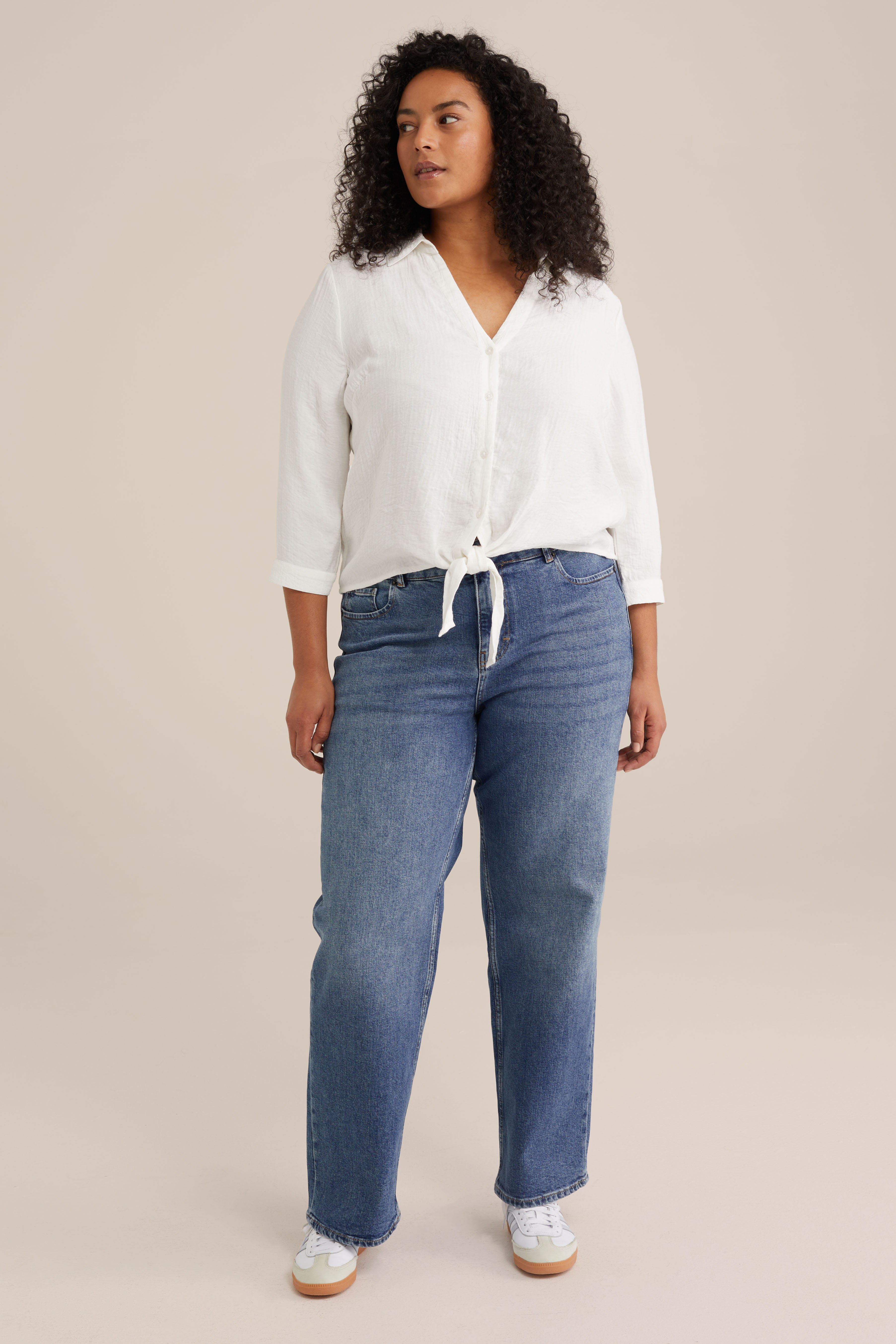 Dames blouse met knoopdetail - Curve