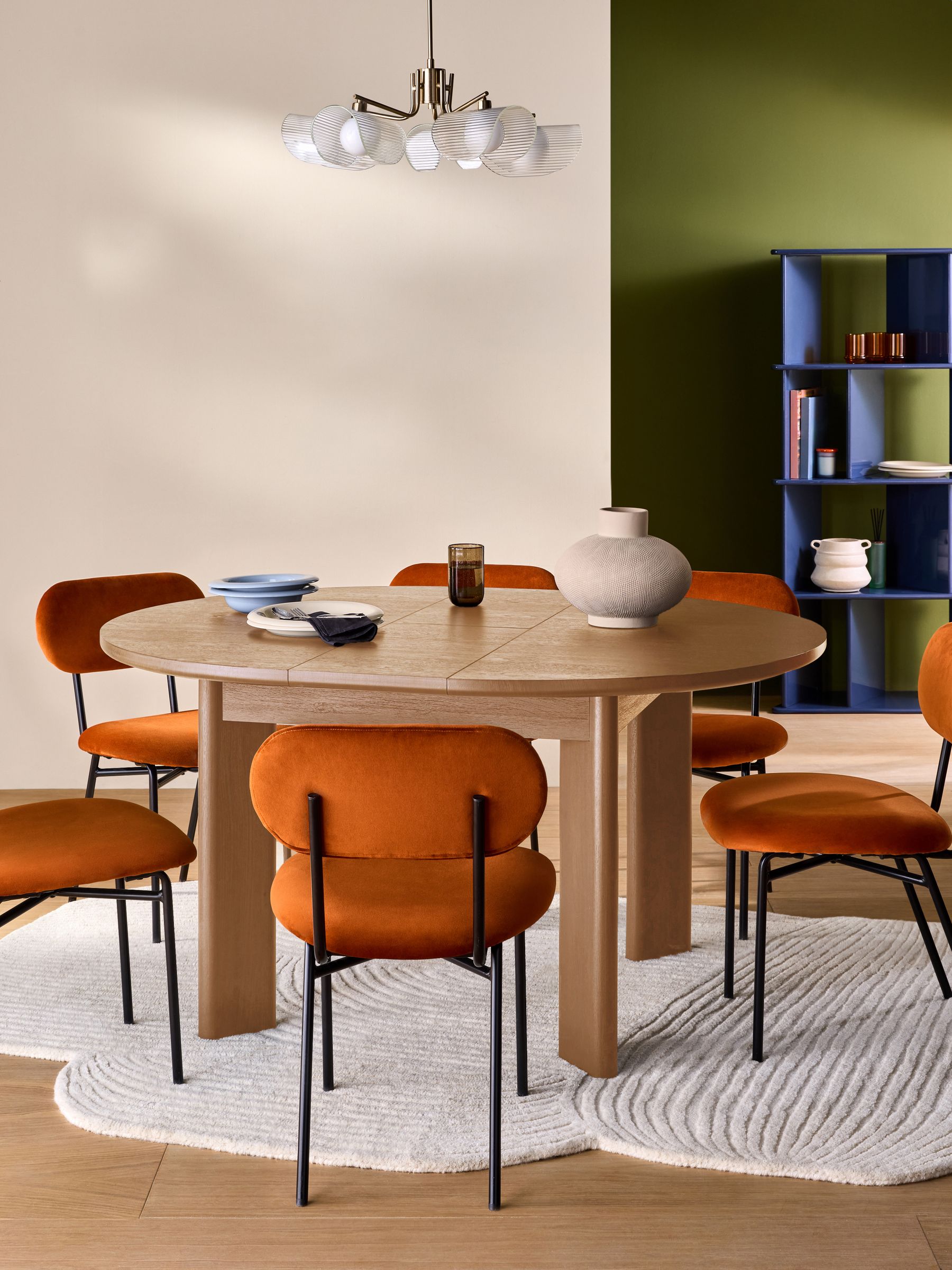 Zeke 4 to 6 Seater Extending Rectangular Seater Dining Table in Oak Effect