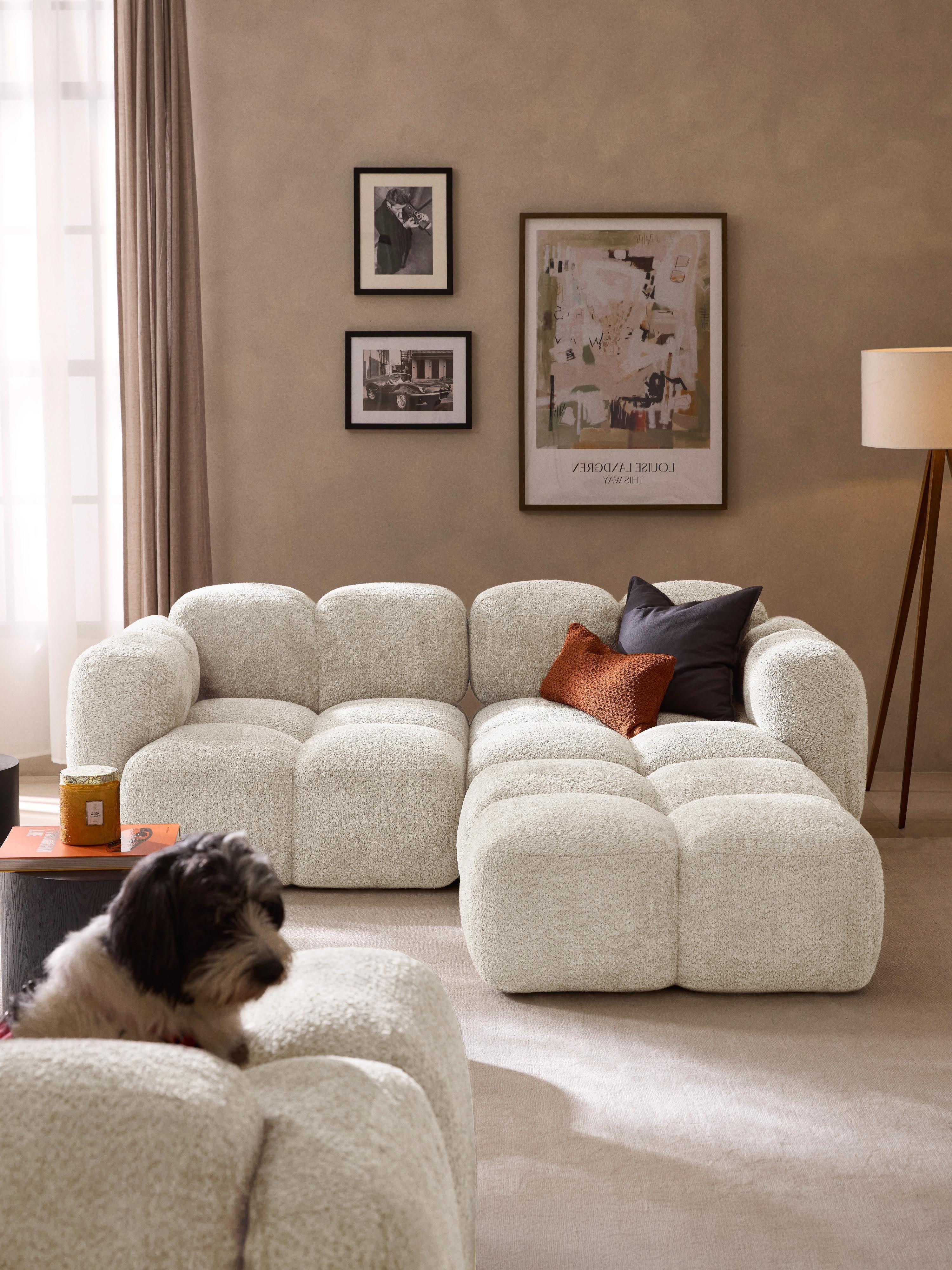 Modulares Sofa Tayla (3-Sitzer) aus Teddy-Bouclé mit Hocker (links/rechts)