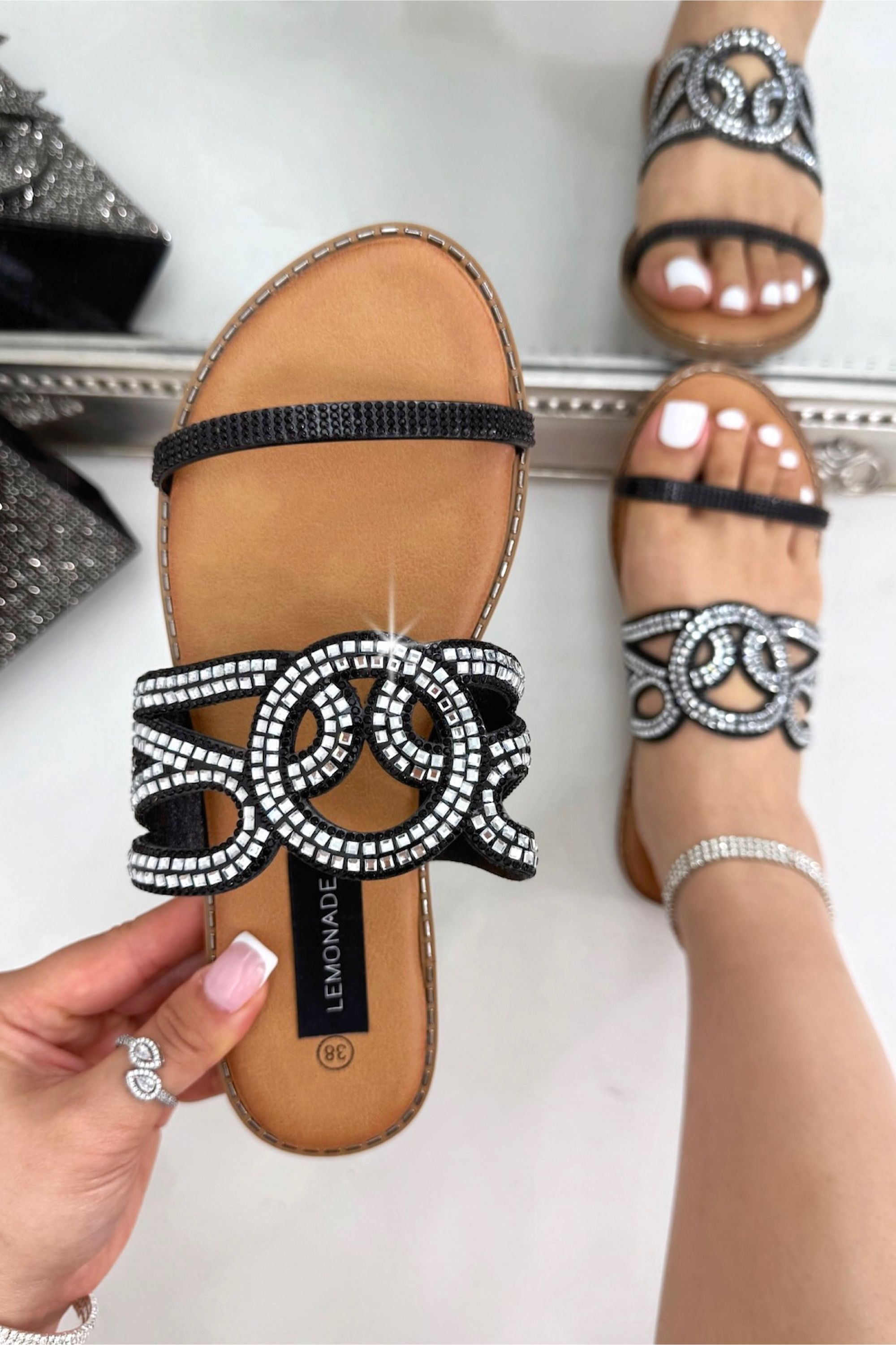Love Lemonade Crystal Amalfi Knot Sliders