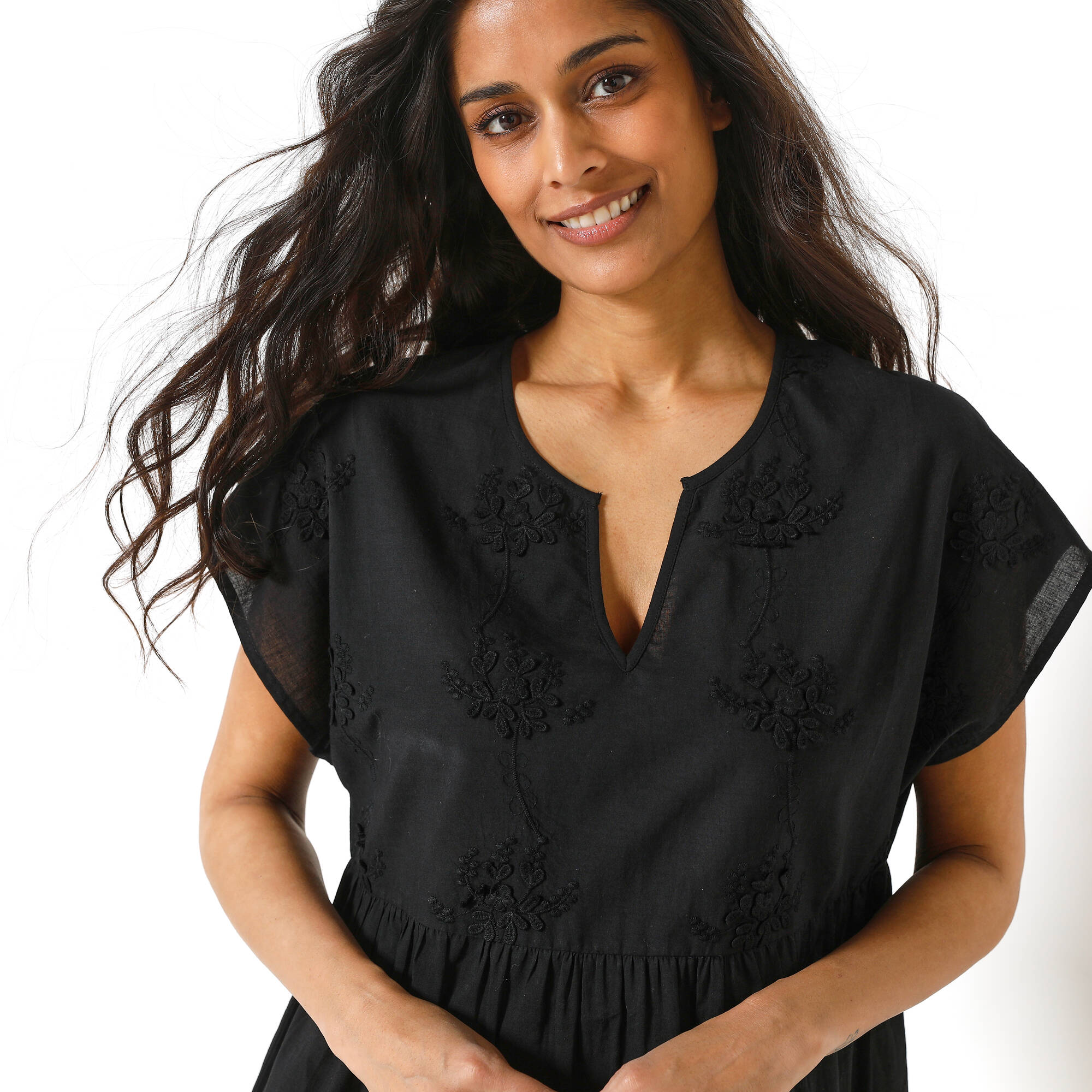 Tunique à plastron broderie anglaise, manches courtes