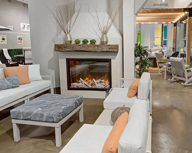 Amantii Smart 26&rdquo; Fireplace &ndash; includes a steel trim, glass inlay, 10 piece log set with remote and cord