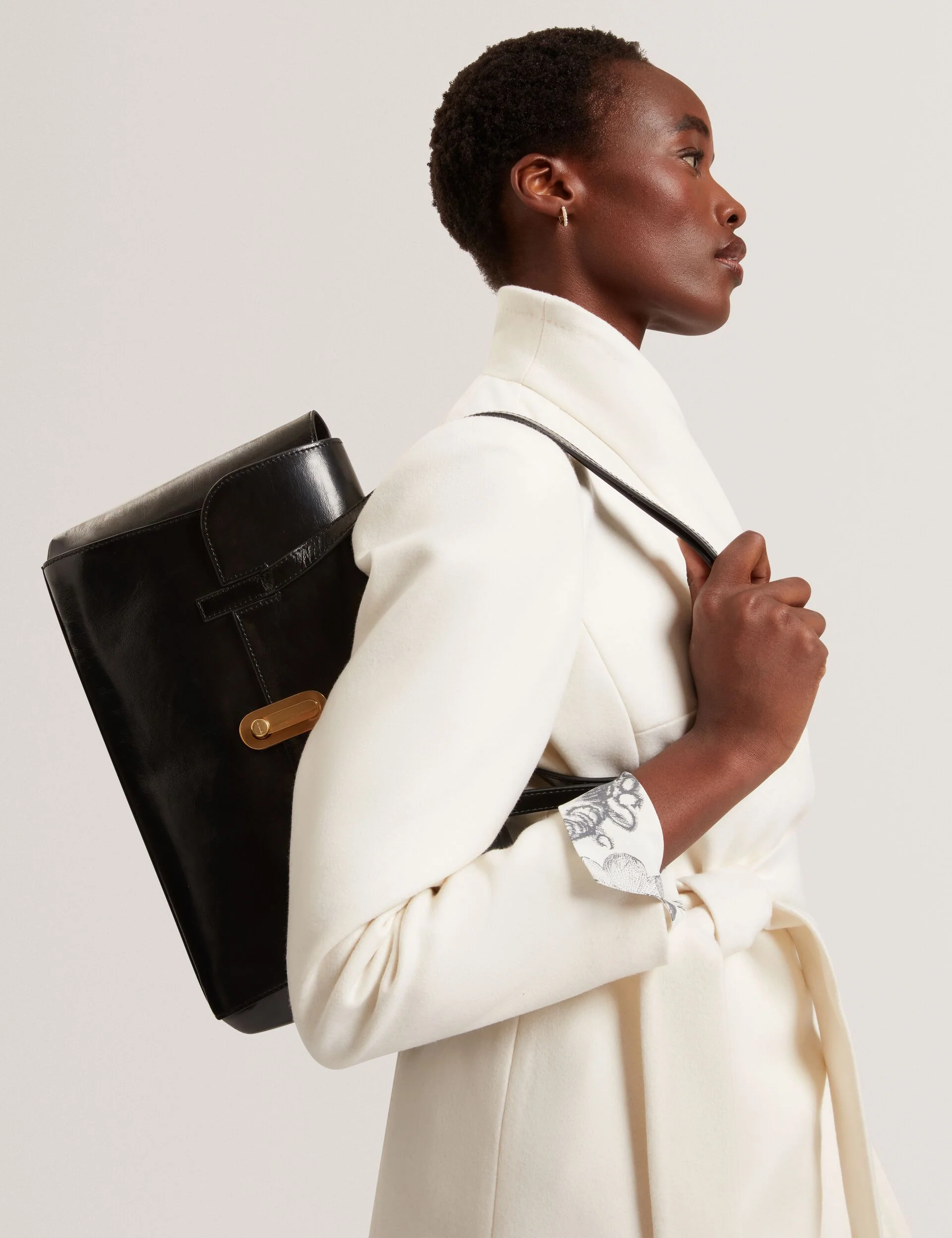 KKAMY | BLACK