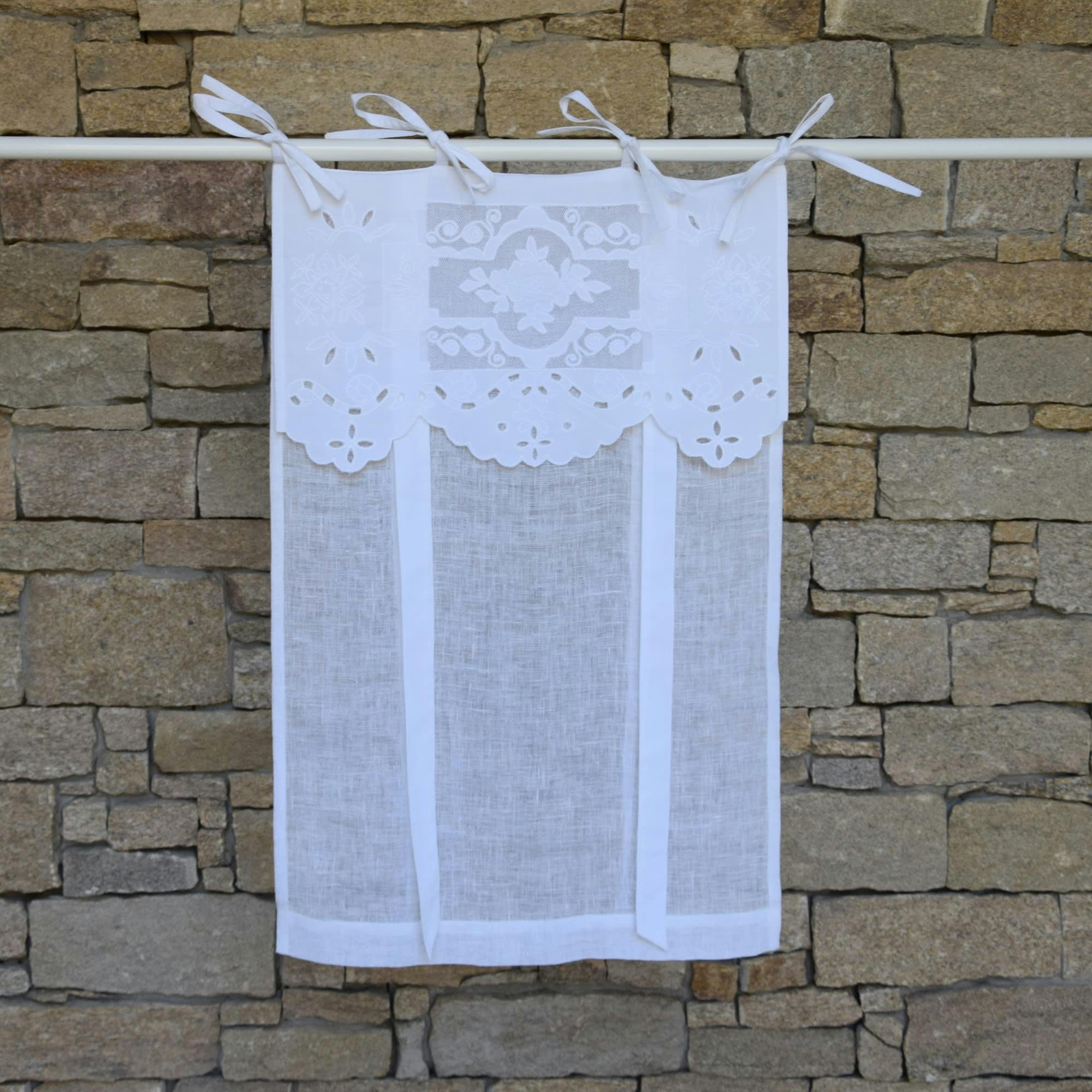 GRIMAUD - Store en lin blanc et broderies 35X120 CM