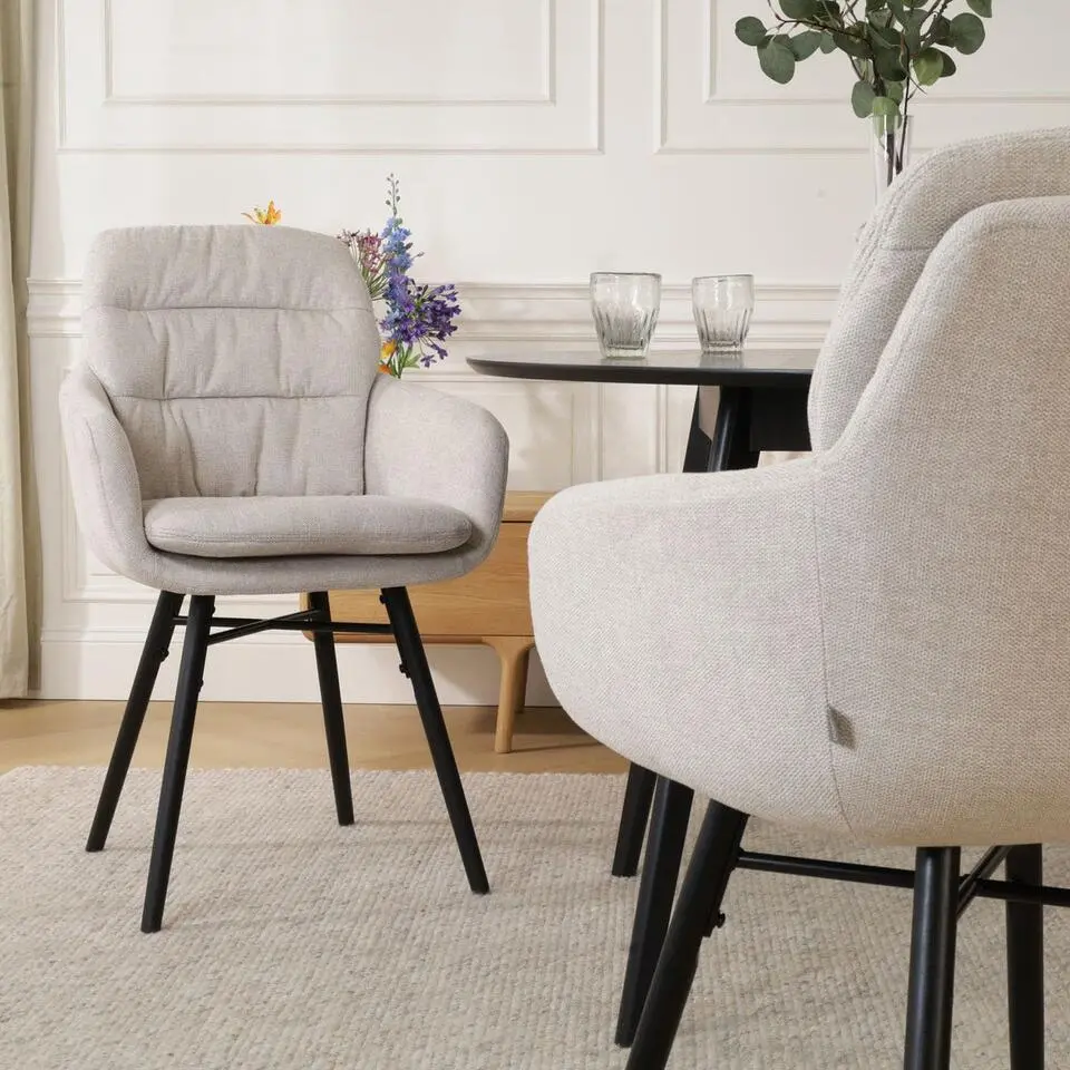 Nolon Nena-Mia Eetkamerstoel Beige - Armleuning - Zwarte Houten Poten