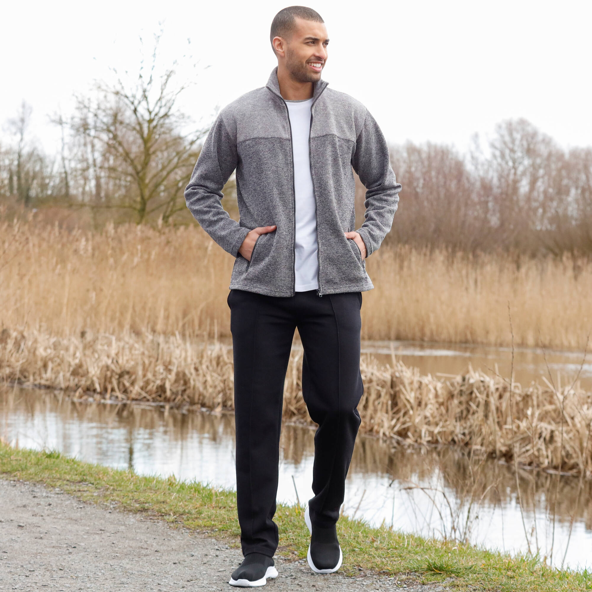 Sweat zippé col montant maille doublée molleton