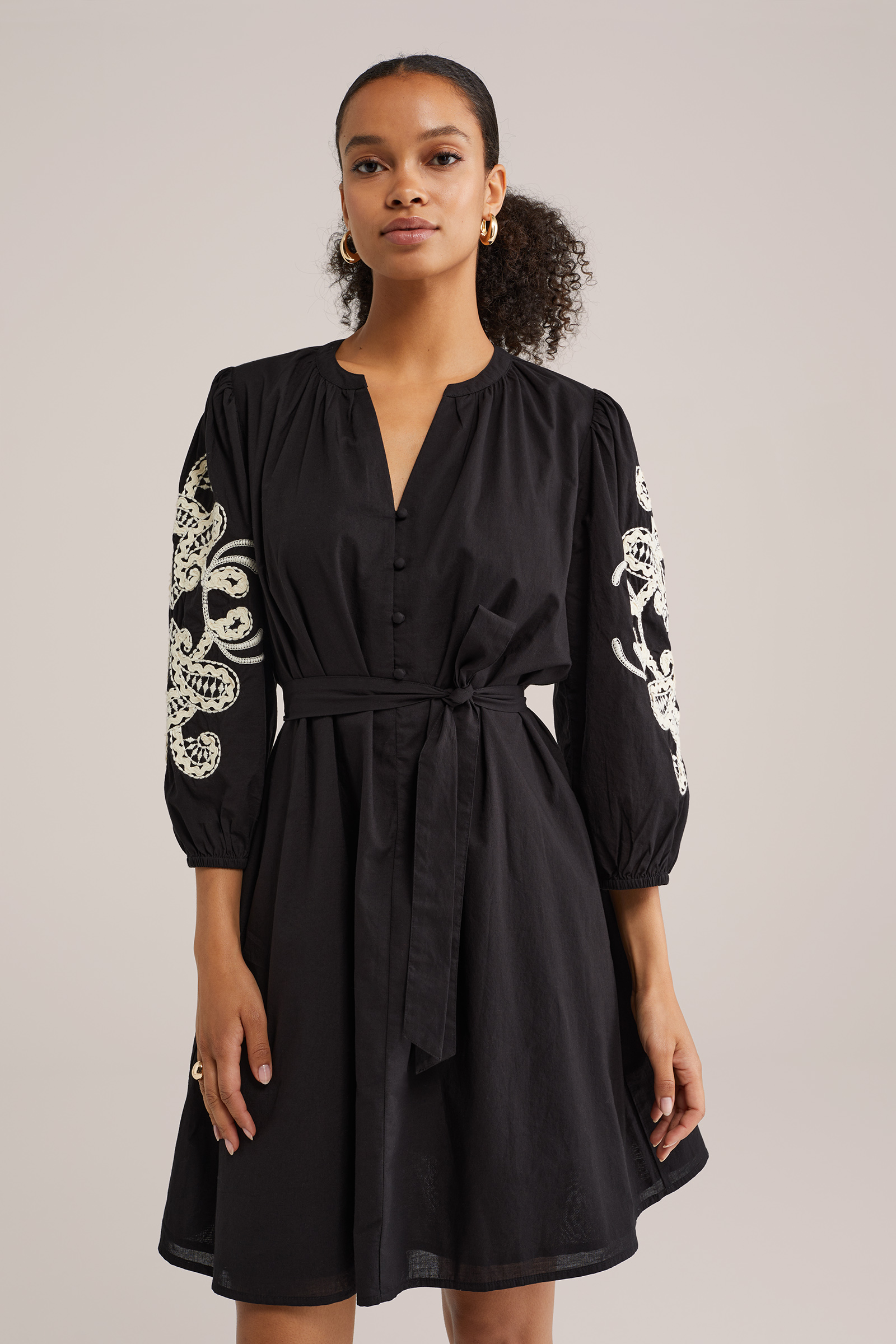 Dames jurk met embroidery