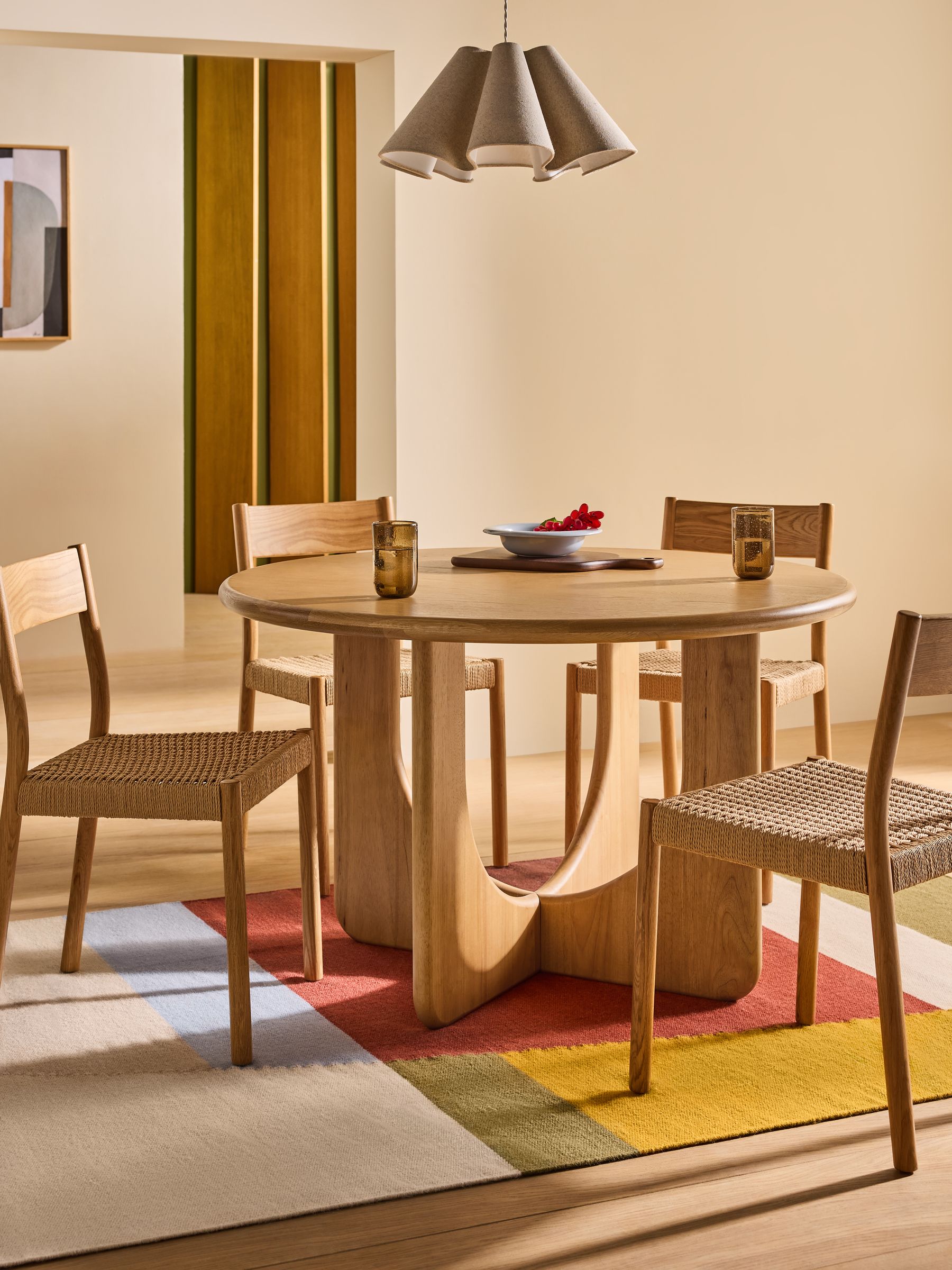 Arlo 4 Seater Round Dining Table in Oak