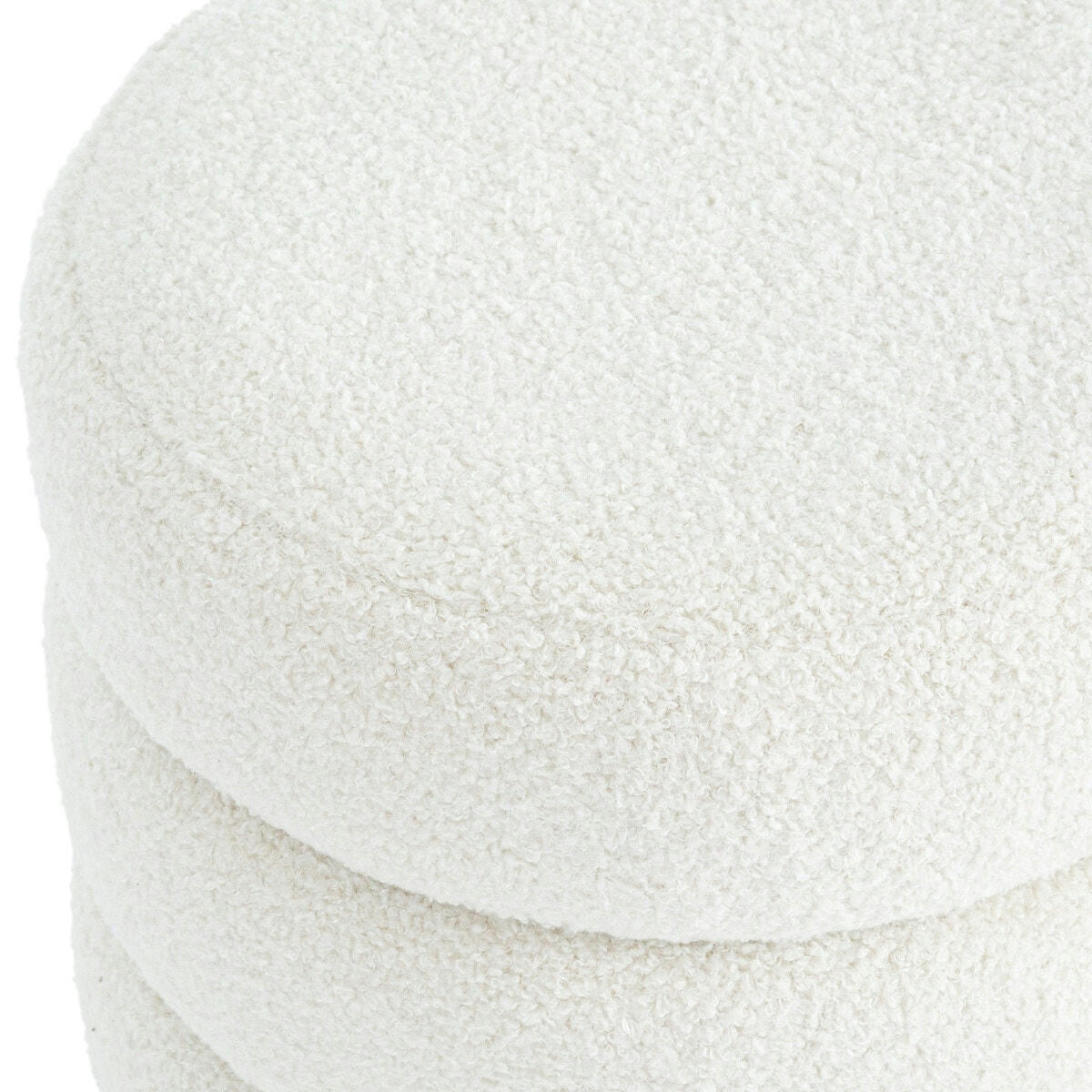 Pouf bouclette, Pilou