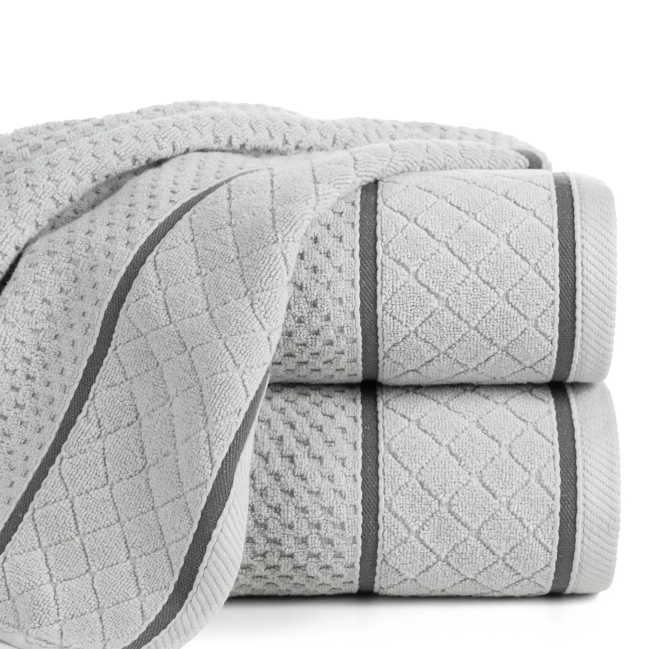 Ręcznik kąpielowy 70x140 cm bawełniany zero twist srebrny o ryżowej strukturze 550 g/m2 FAVORI